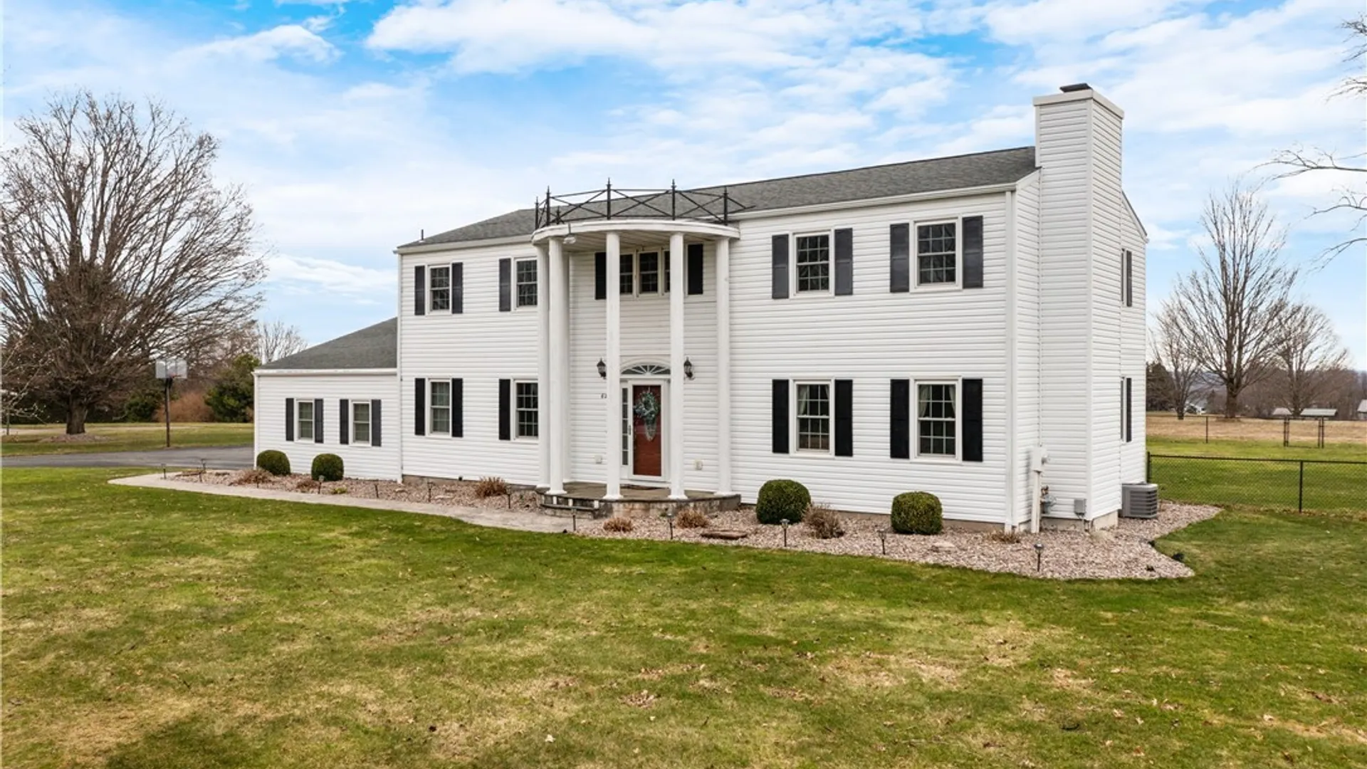 Property at 621 Deerfield Drive, Oneida, NY 13421 2