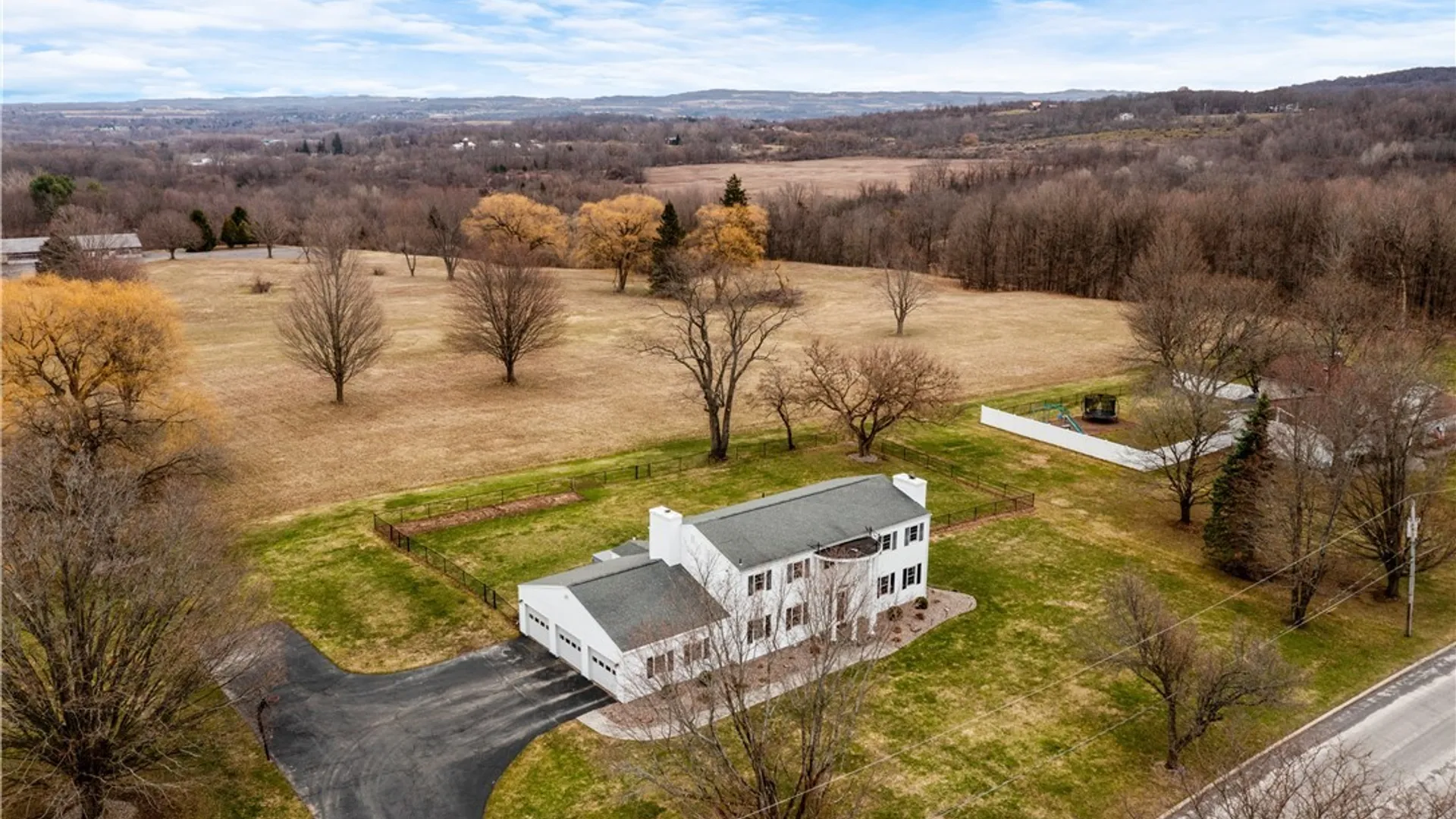 Property at 621 Deerfield Drive, Oneida, NY 13421 6