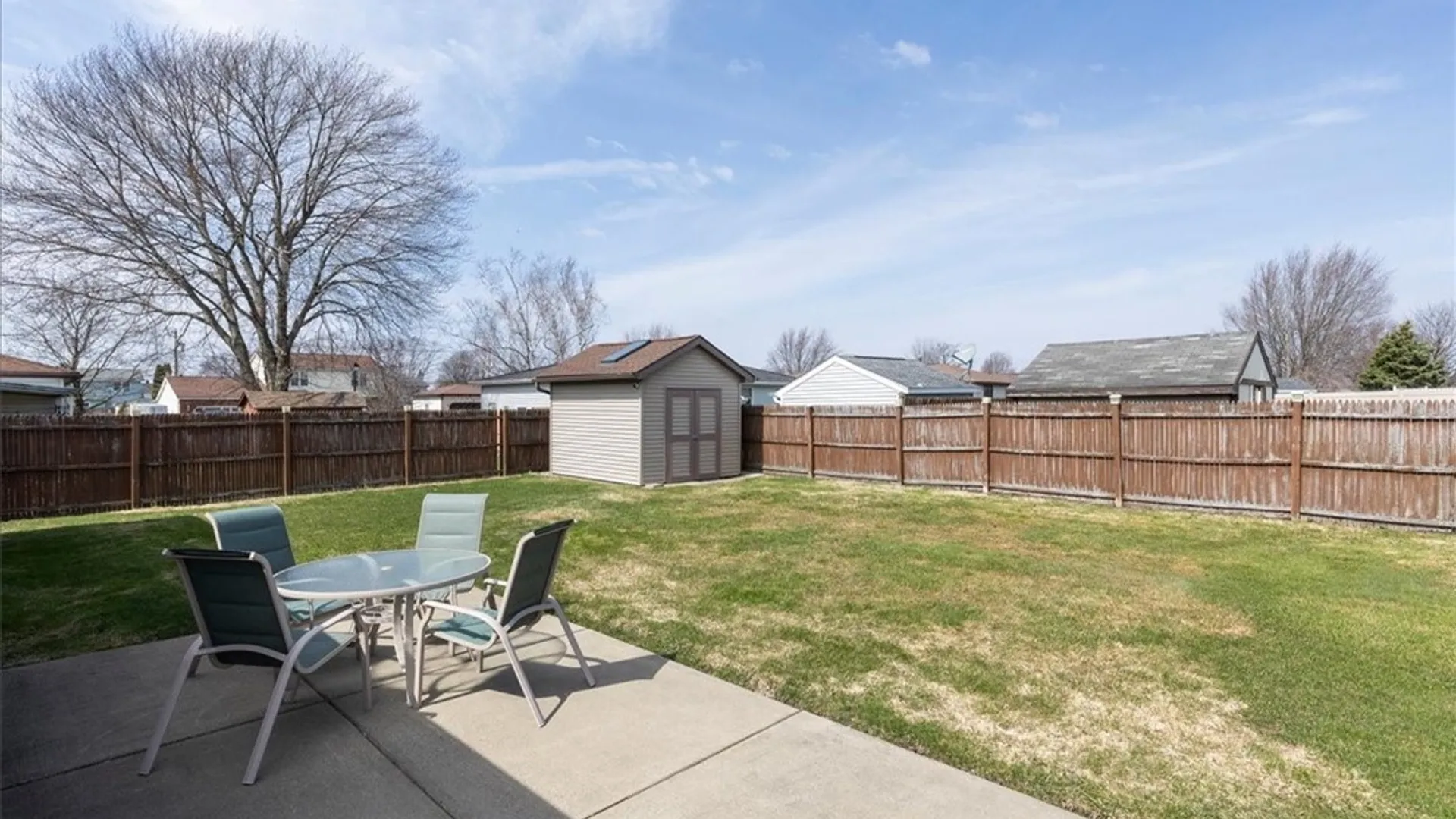 Property at 278 Seine Drive, Cheektowaga, NY 14227 16