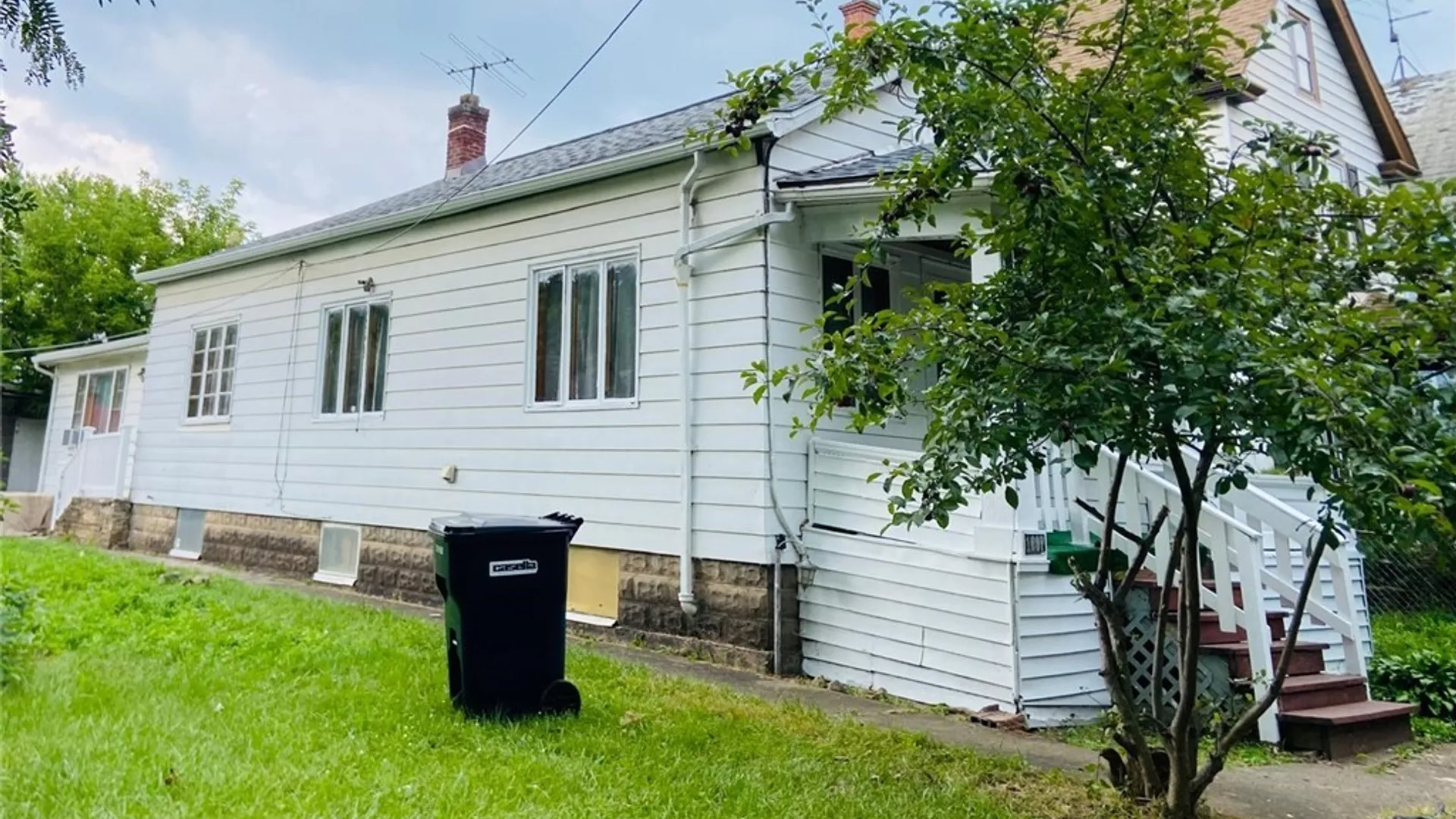 Property at 1637 Falls Street, Niagara Falls, NY 14303 2