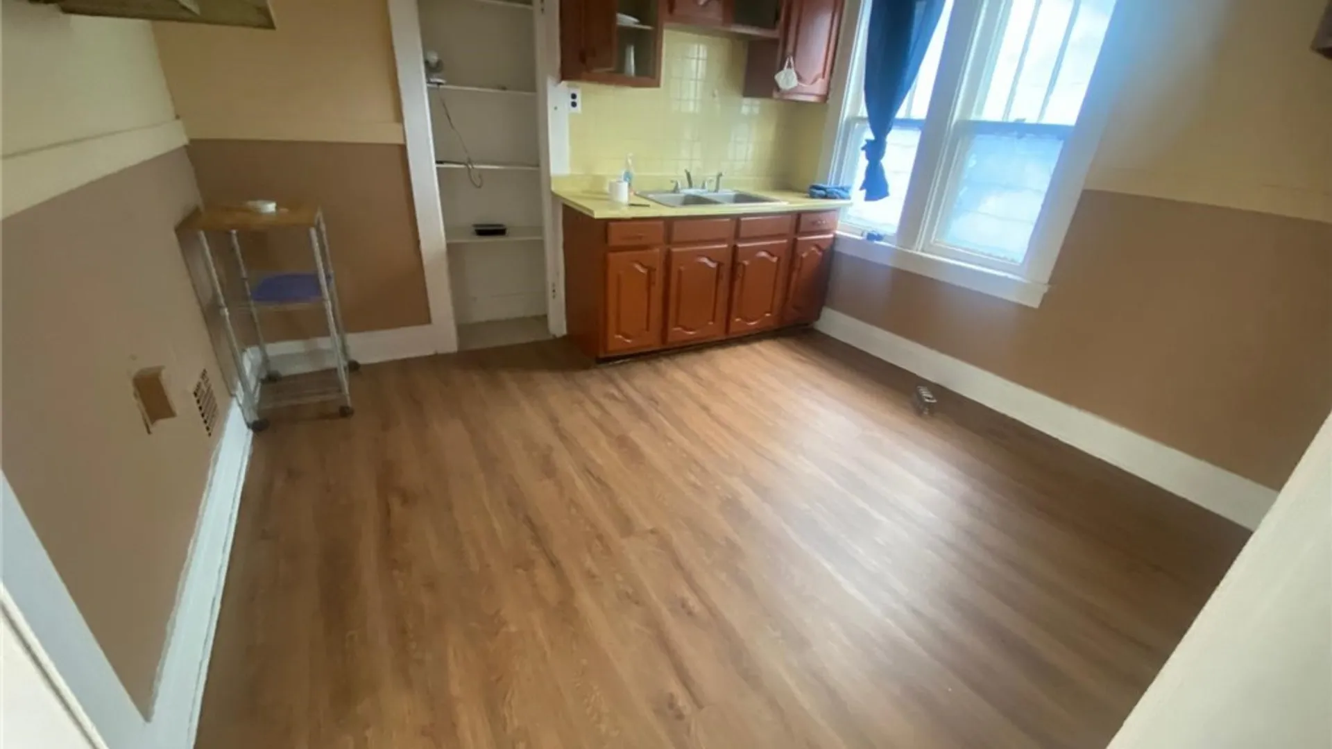 Property at 604 17th Street, Niagara Falls, NY 14301 8