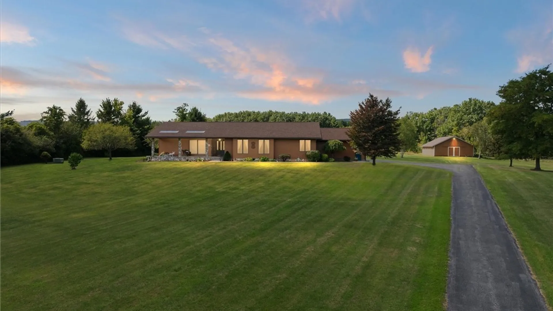 Property at 2354 Middle Road, Oneida, NY 13421 4