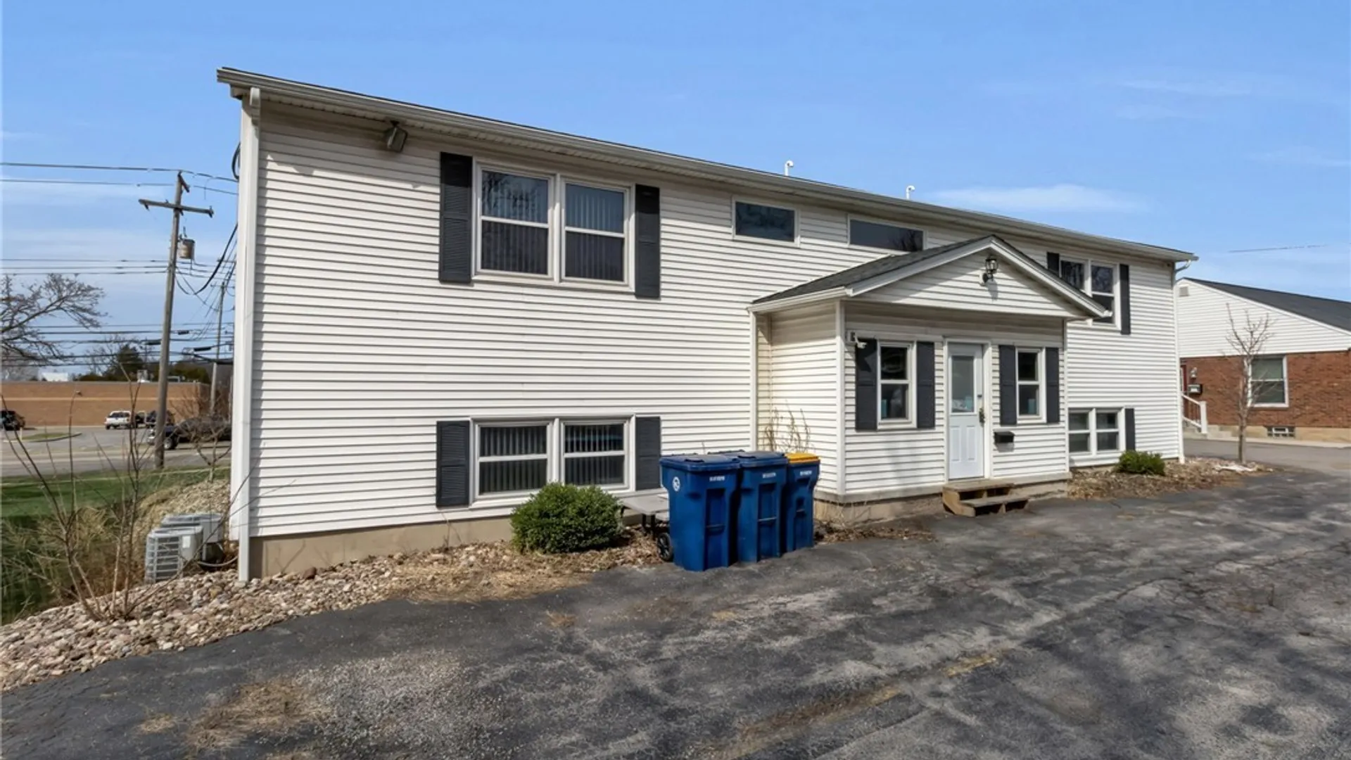 Property at 556 Transit Street, Lockport City, NY 14094 4