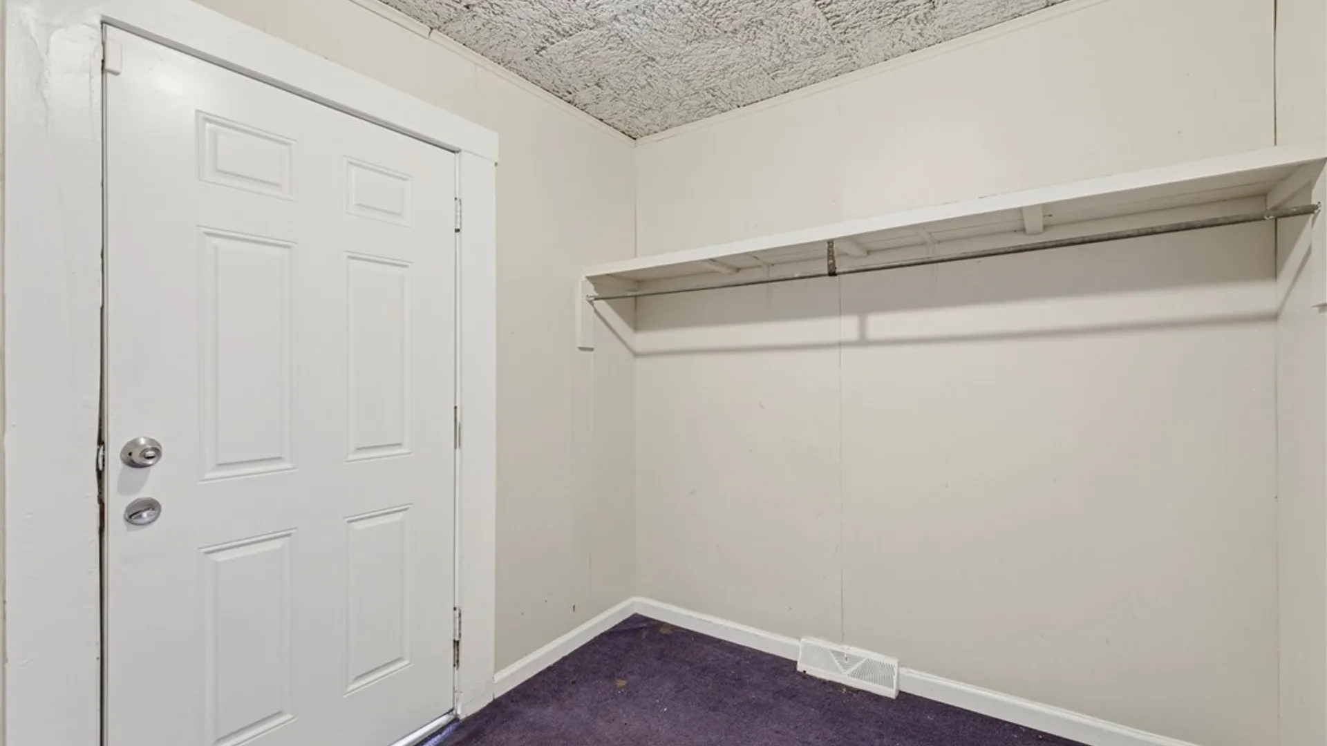 Property at 934 Kensington Avenue, Buffalo, NY 14215 5