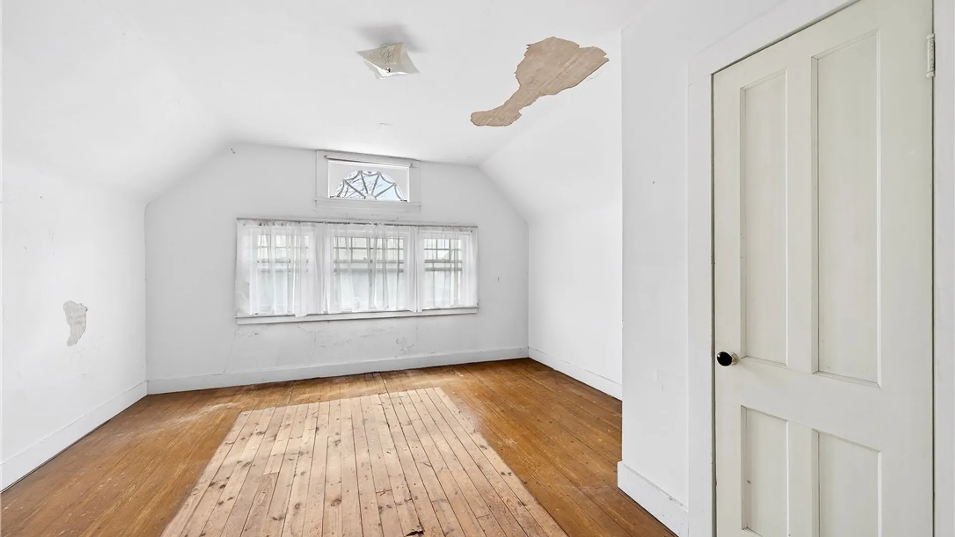 Property at 538 Bird Avenue, Buffalo, NY 14222 36