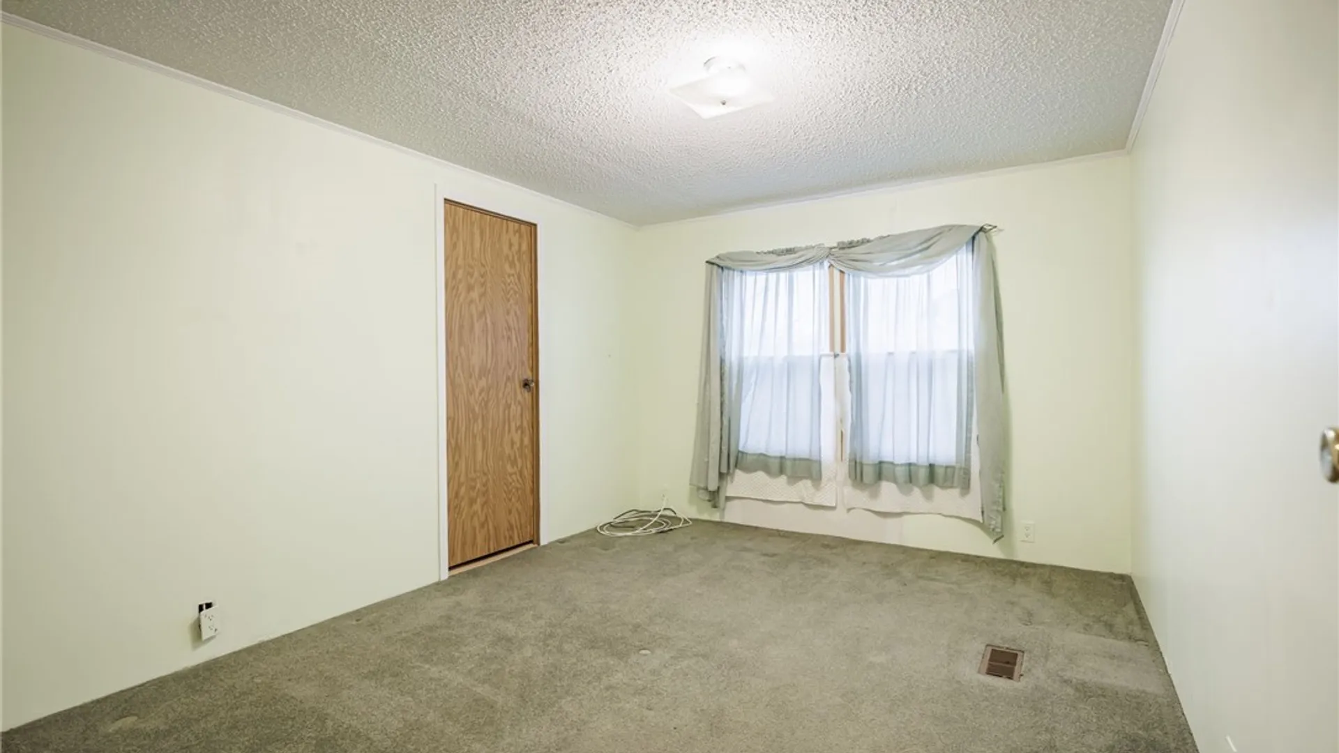 Property at 211 Sunset Drive, Clarendon, NY 14470 18
