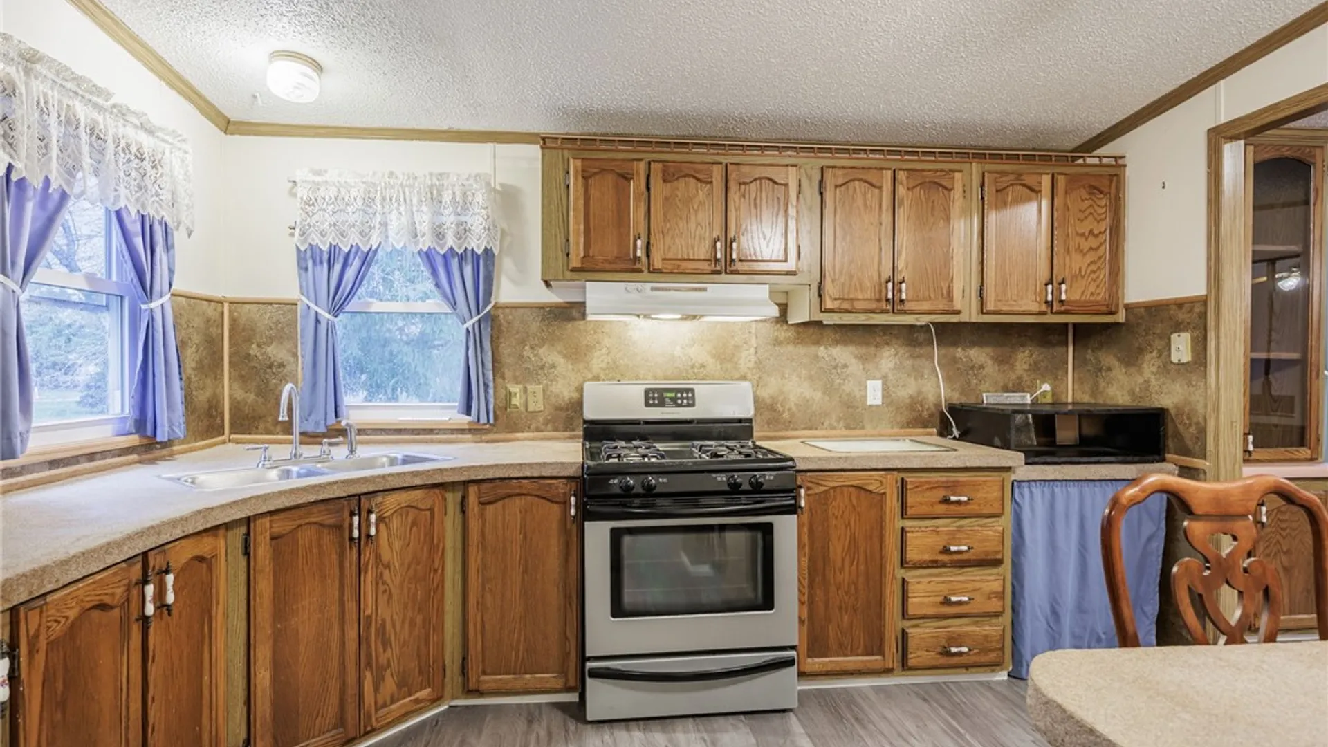 Property at 211 Sunset Drive, Clarendon, NY 14470 29