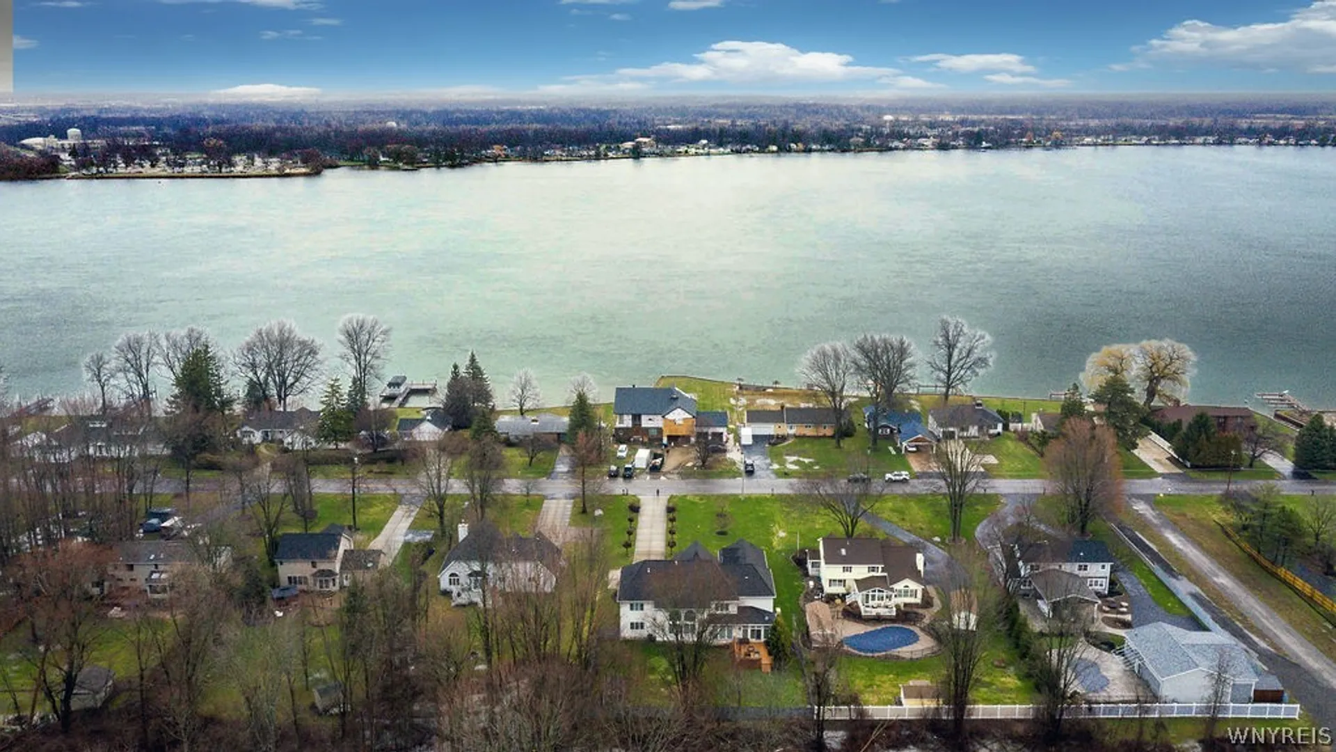 Property at 5010 East River Road, Grand Island, NY 14072 2