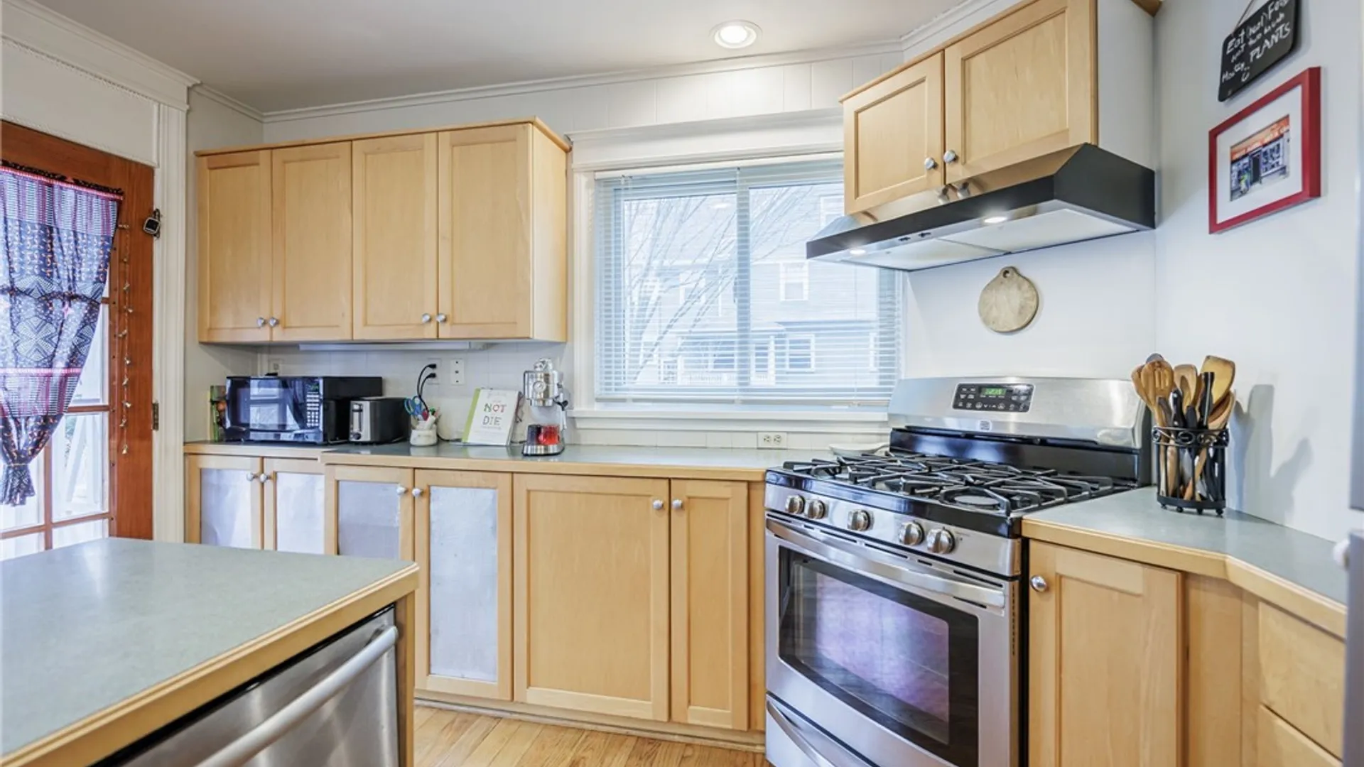 Property at 1035 Park Avenue, Rochester, NY 14610 13