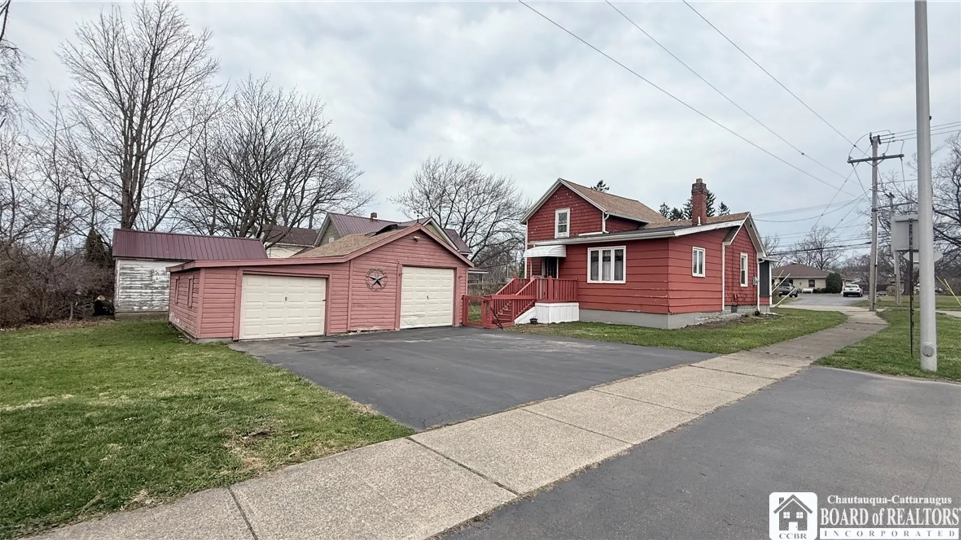 Property at 261 Lake Shore Drive, Dunkirk, NY 14048 4