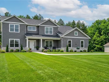 5628 Dorothy Circle, Clarence, NY 14032