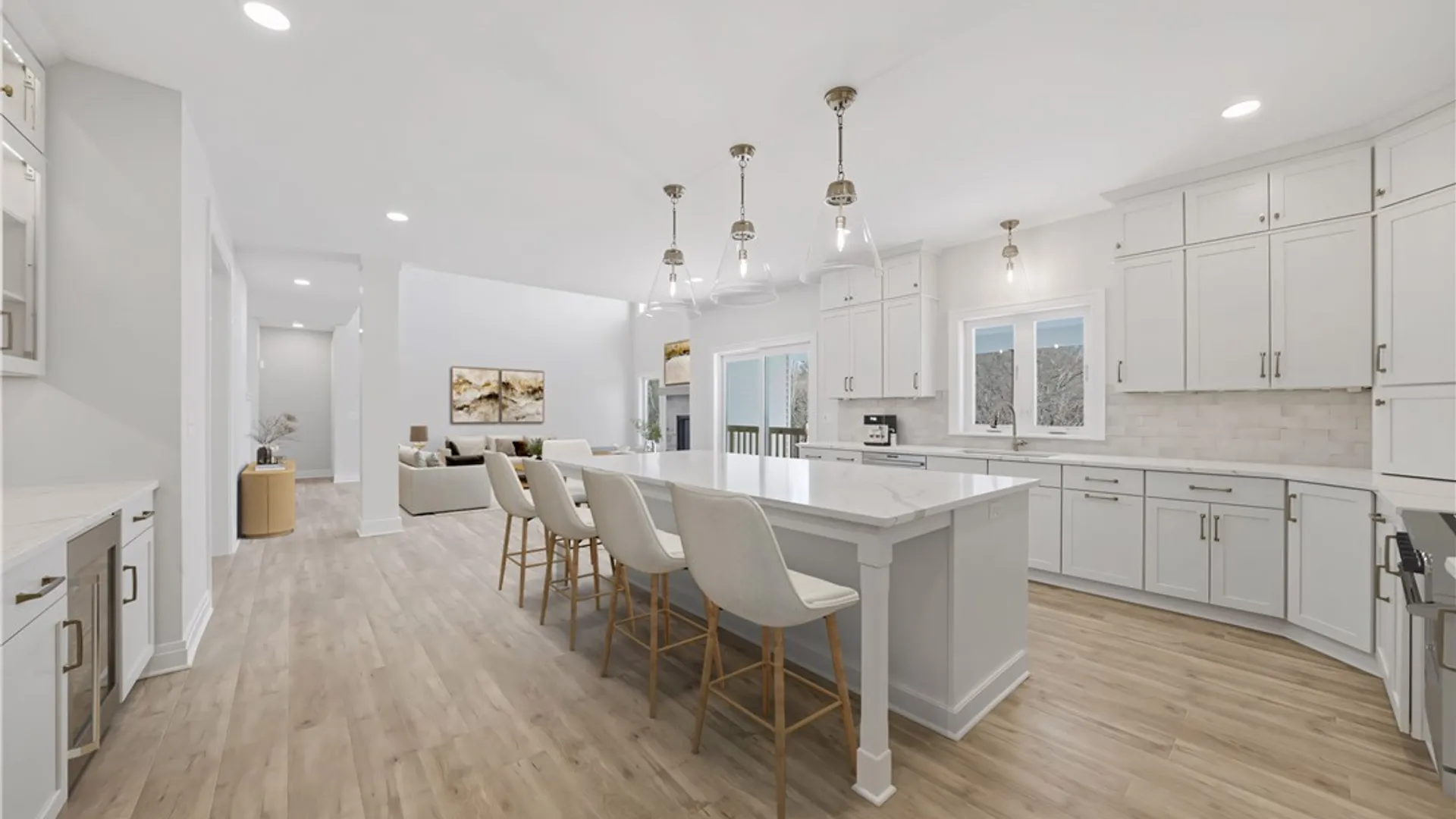 Property at 5628 Dorothy Circle, Clarence, NY 14032 3