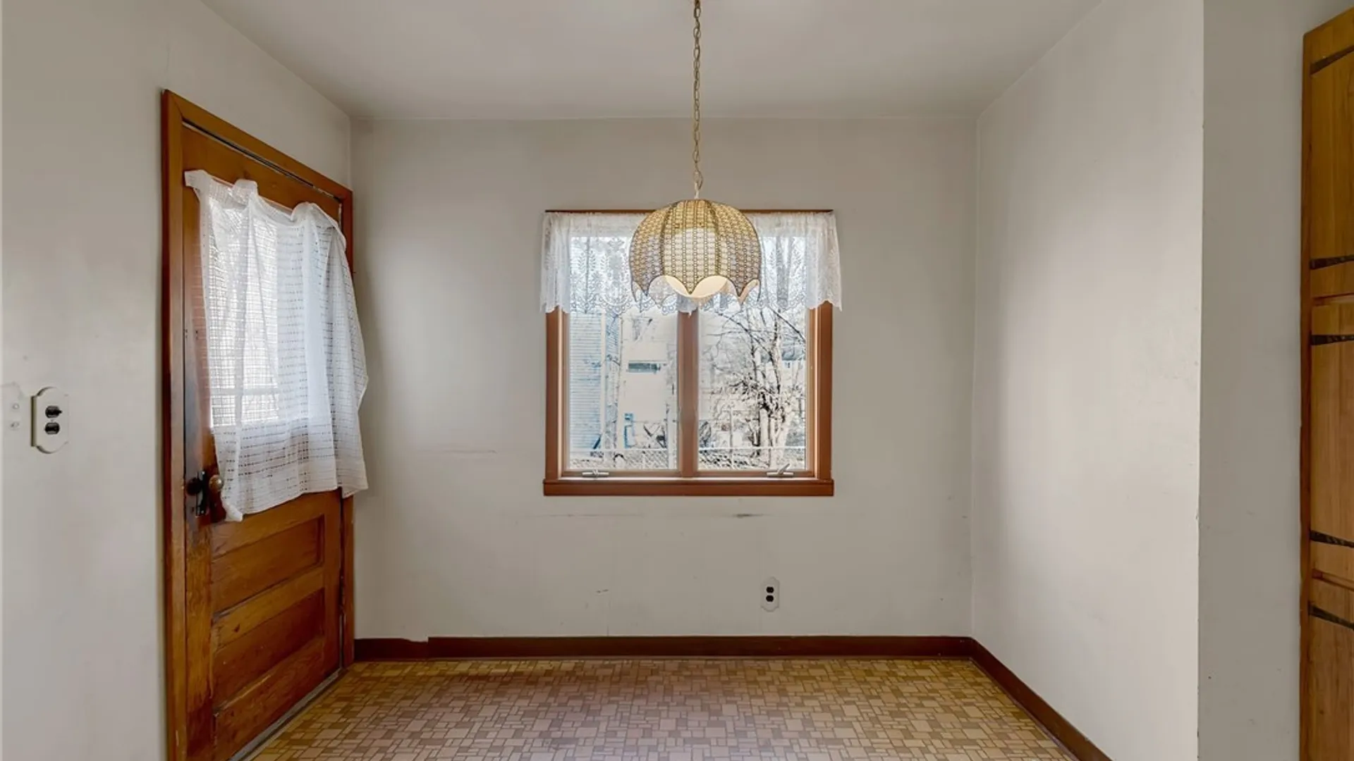 Property at 364 Delavan Avenue, Buffalo, NY 14213 14