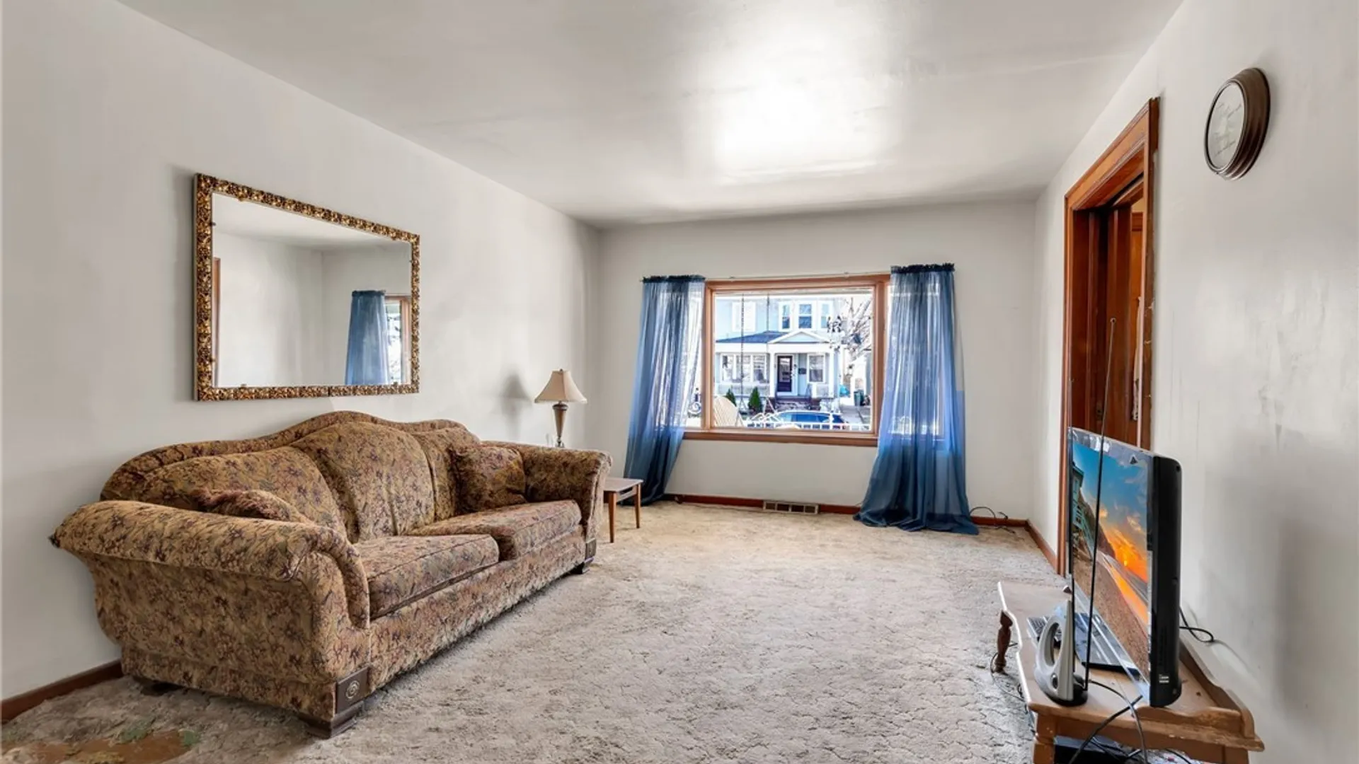 Property at 364 Delavan Avenue, Buffalo, NY 14213 19