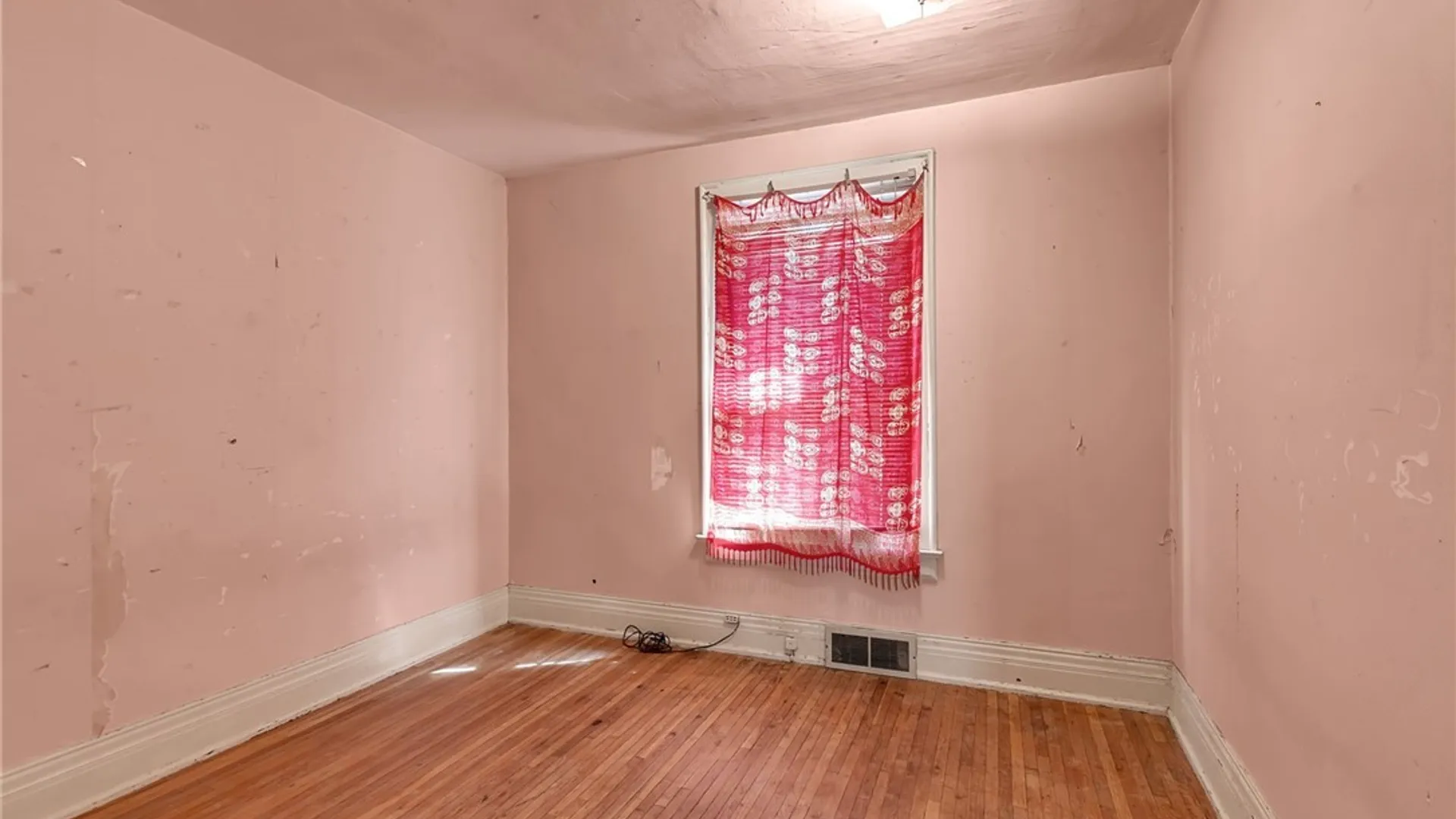 Property at 364 Delavan Avenue, Buffalo, NY 14213 23