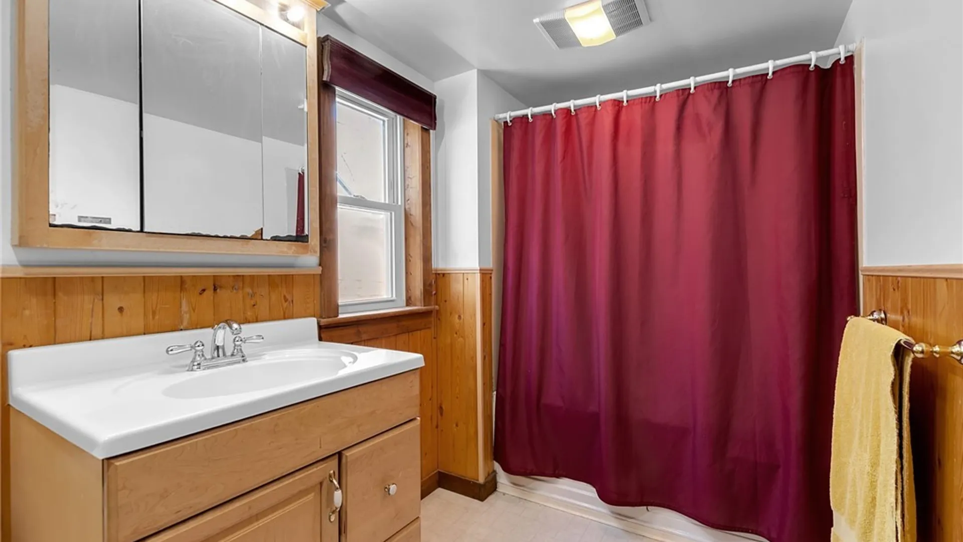 Property at 364 Delavan Avenue, Buffalo, NY 14213 24