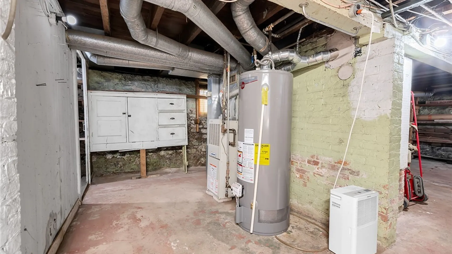 Property at 364 Delavan Avenue, Buffalo, NY 14213 30