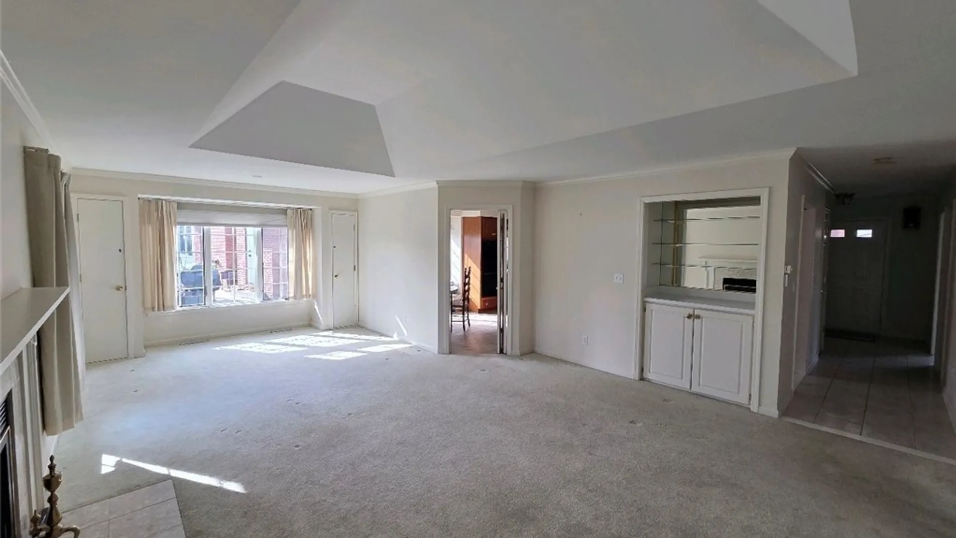 Property at 3 Saint Charles Court, Amherst, NY 14221 5