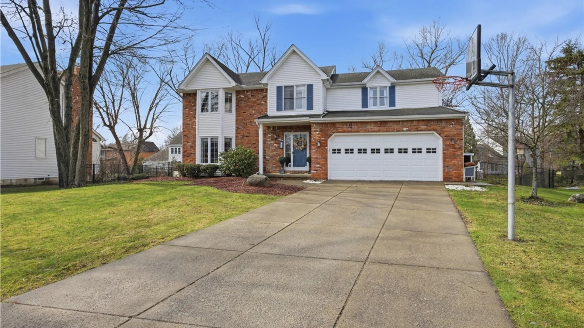 Property at 33 Randwood Ct., Amherst, NY 14068 3