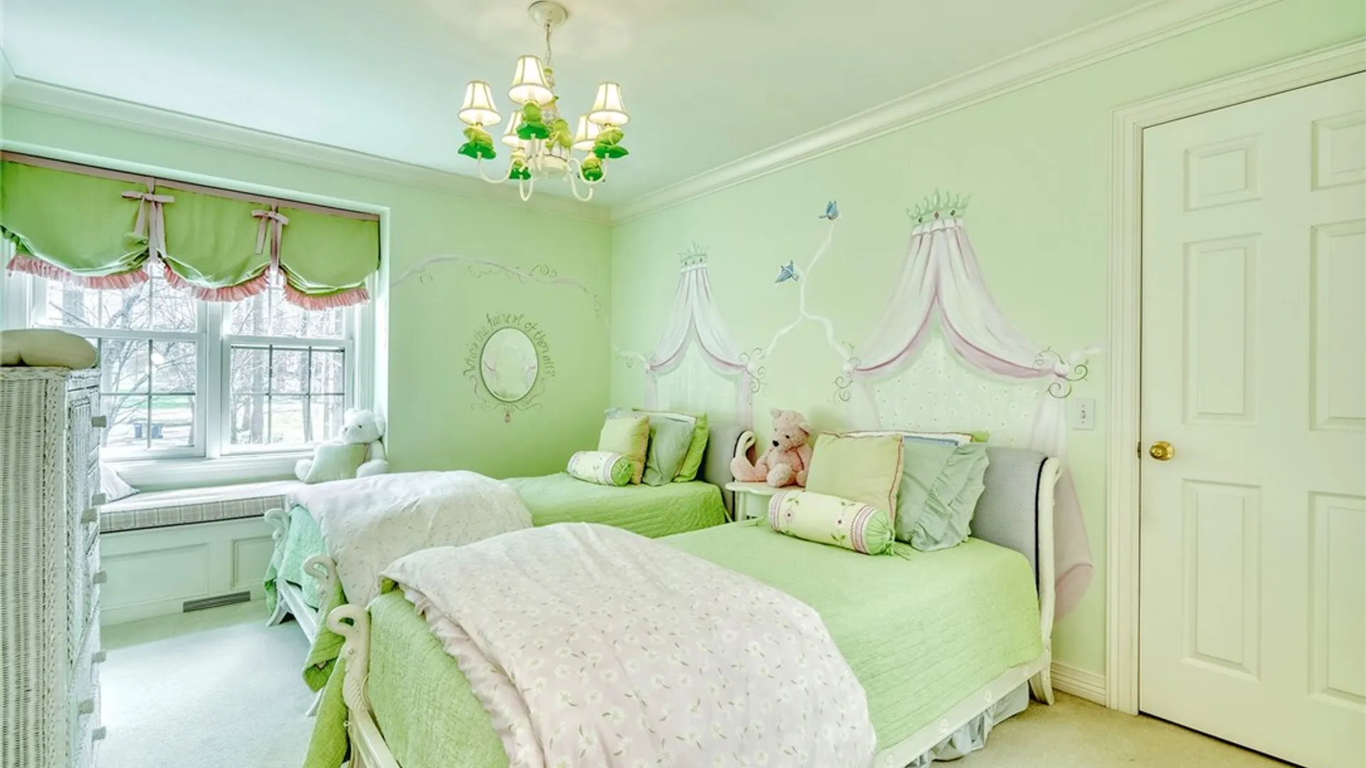 Property at 12 Buck Thorn, Victor, NY 14564 23