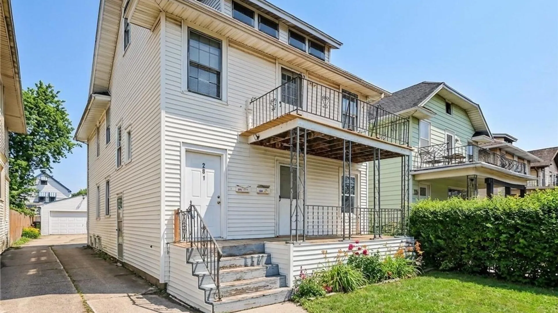 Property at 281 Crestwood Avenue, Buffalo, NY 14216 2