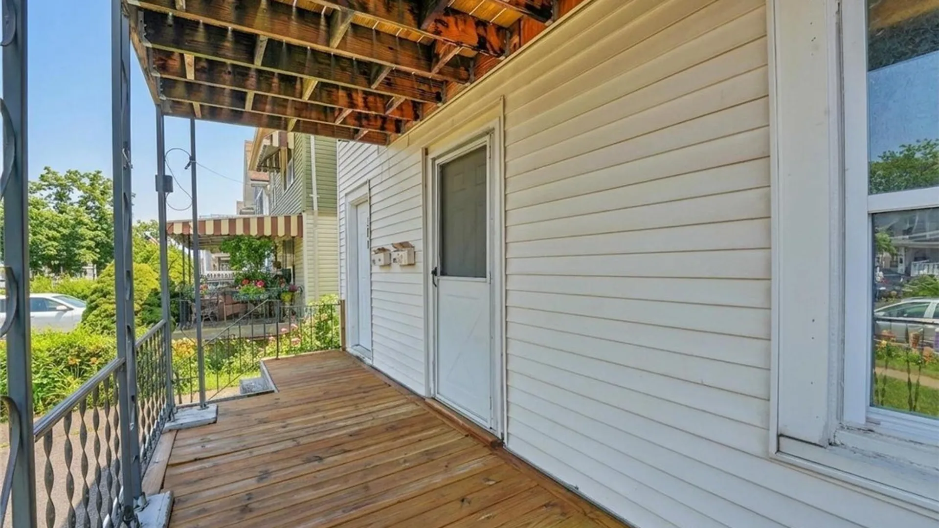 Property at 281 Crestwood Avenue, Buffalo, NY 14216 3