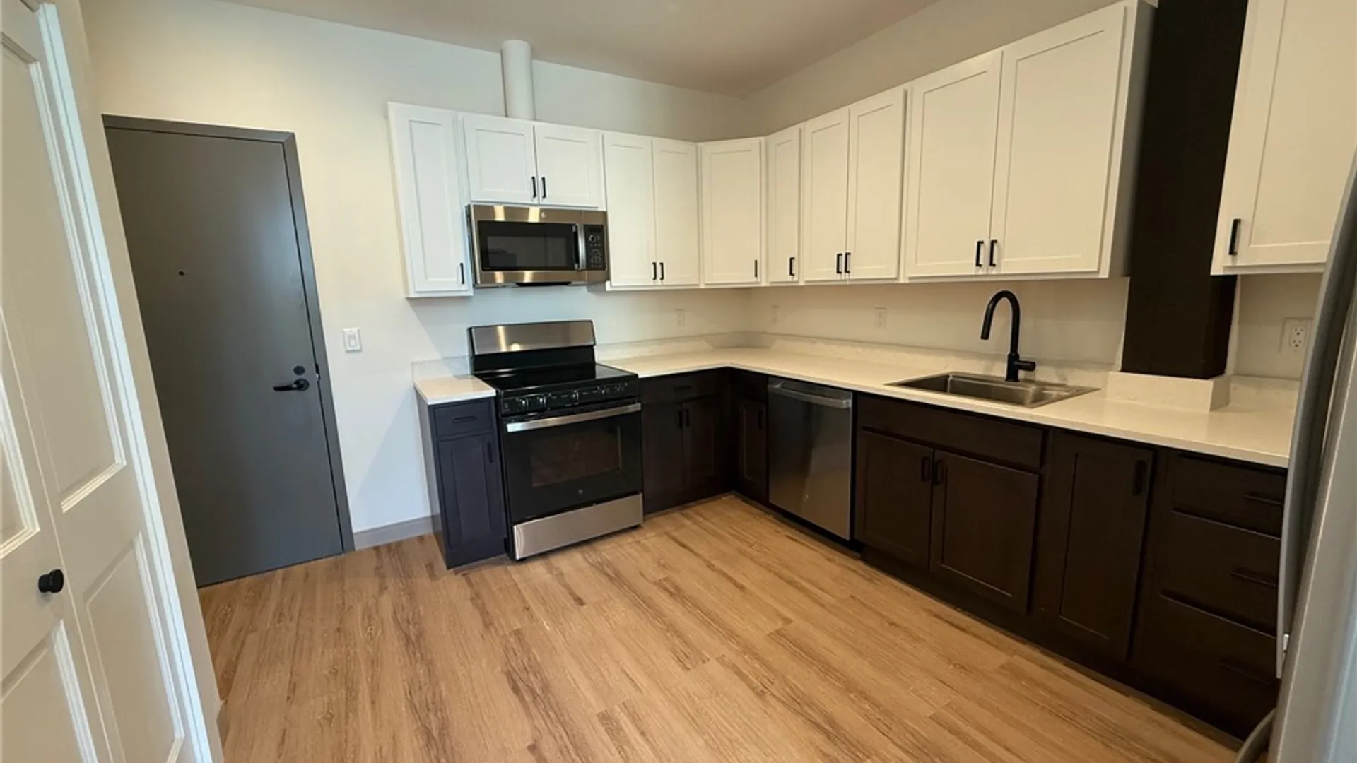 Property at 1117 Fayette Street, Syracuse, NY 13204 3