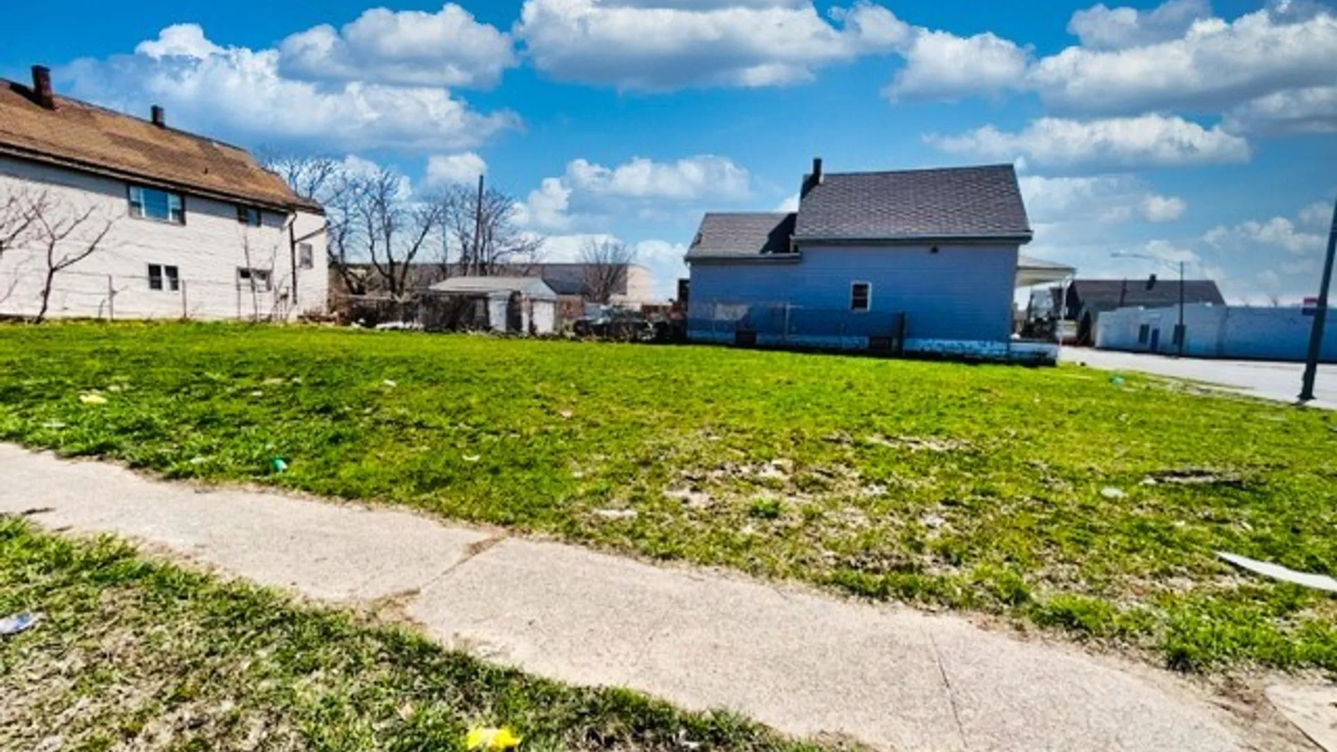 Property at 1342 Clinton Street, Buffalo, NY 14206 3