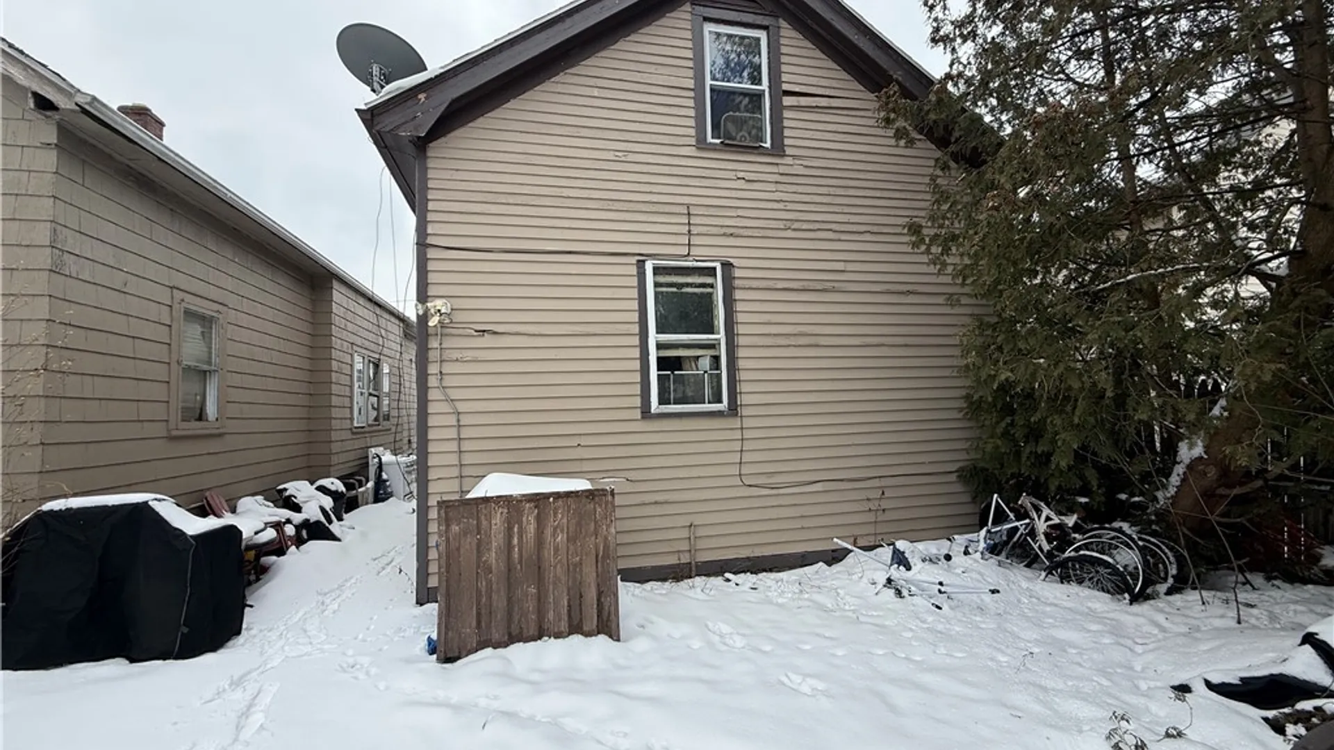 Property at 25 Chadduck Avenue, Buffalo, NY 14207 16