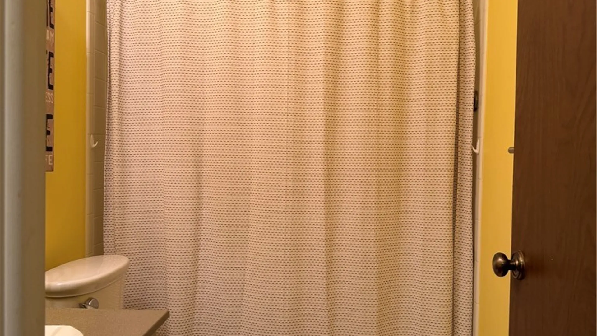 Property at 26 Colonial Parkway, Pittsford, NY 14534 12