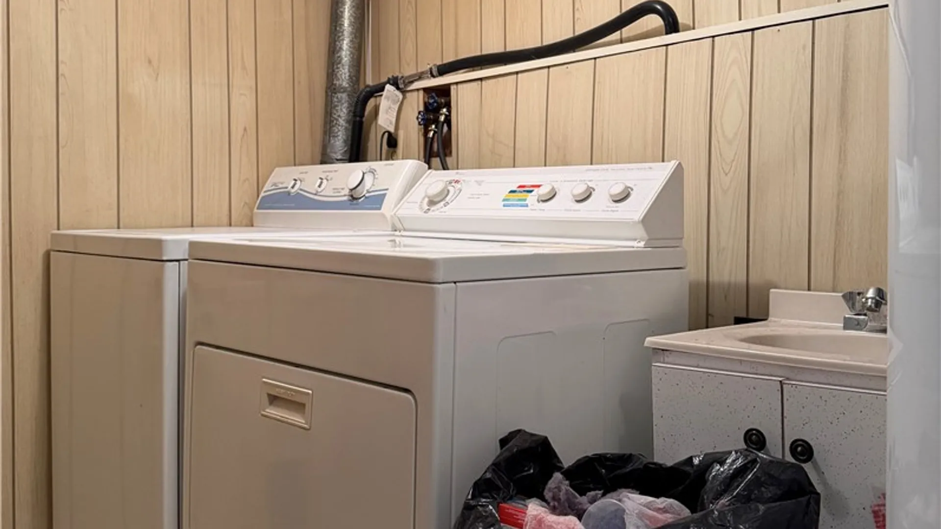 Property at 26 Colonial Parkway, Pittsford, NY 14534 17