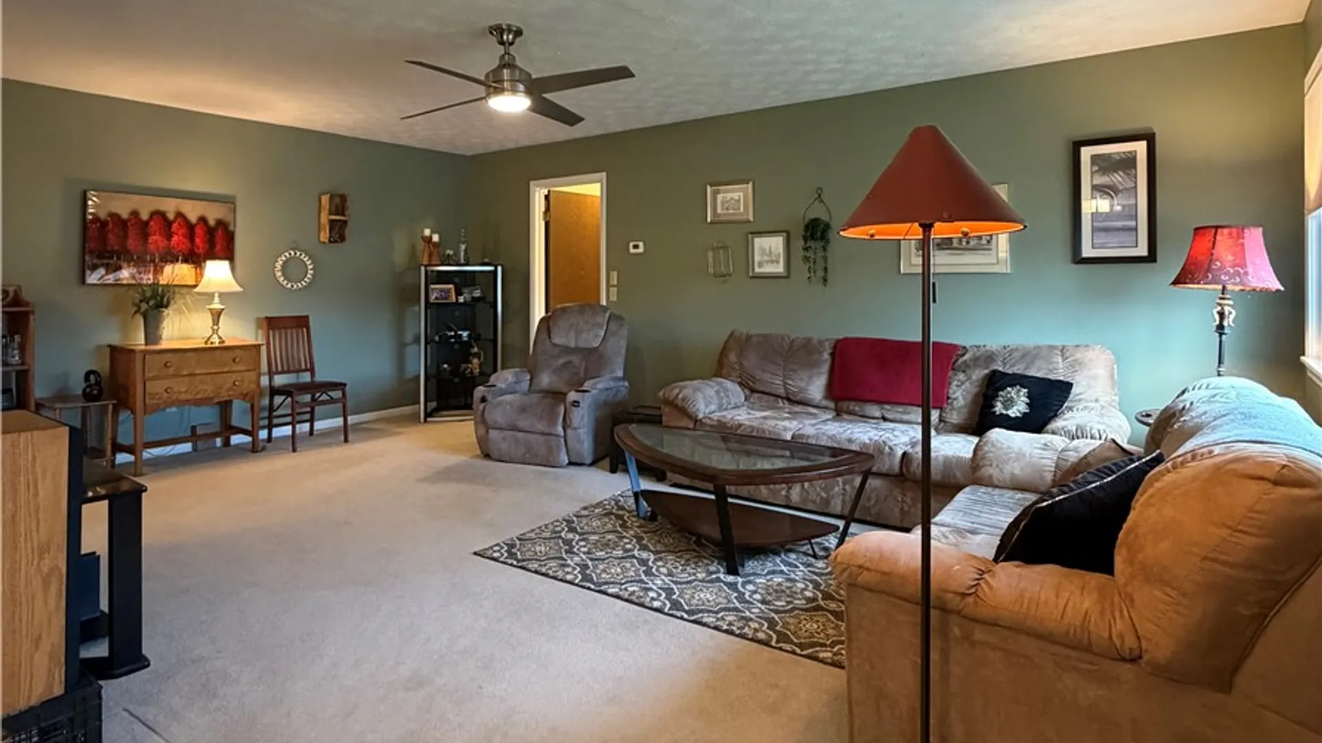 Property at 26 Colonial Parkway, Pittsford, NY 14534 5