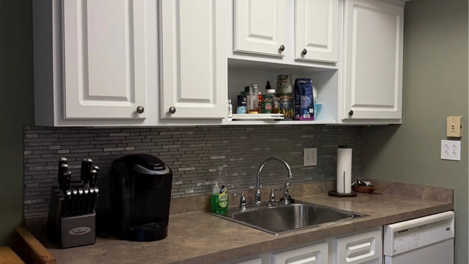 Property at 26 Colonial Parkway, Pittsford, NY 14534 9