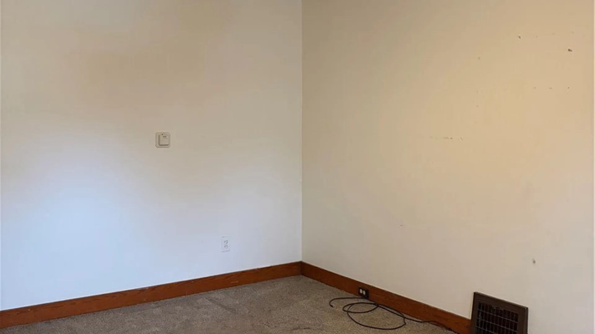 Property at 420 18th Street, Niagara Falls, NY 14303 3