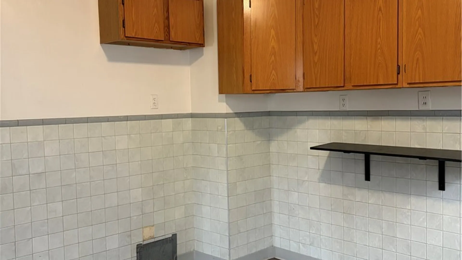 Property at 420 18th Street, Niagara Falls, NY 14303 4