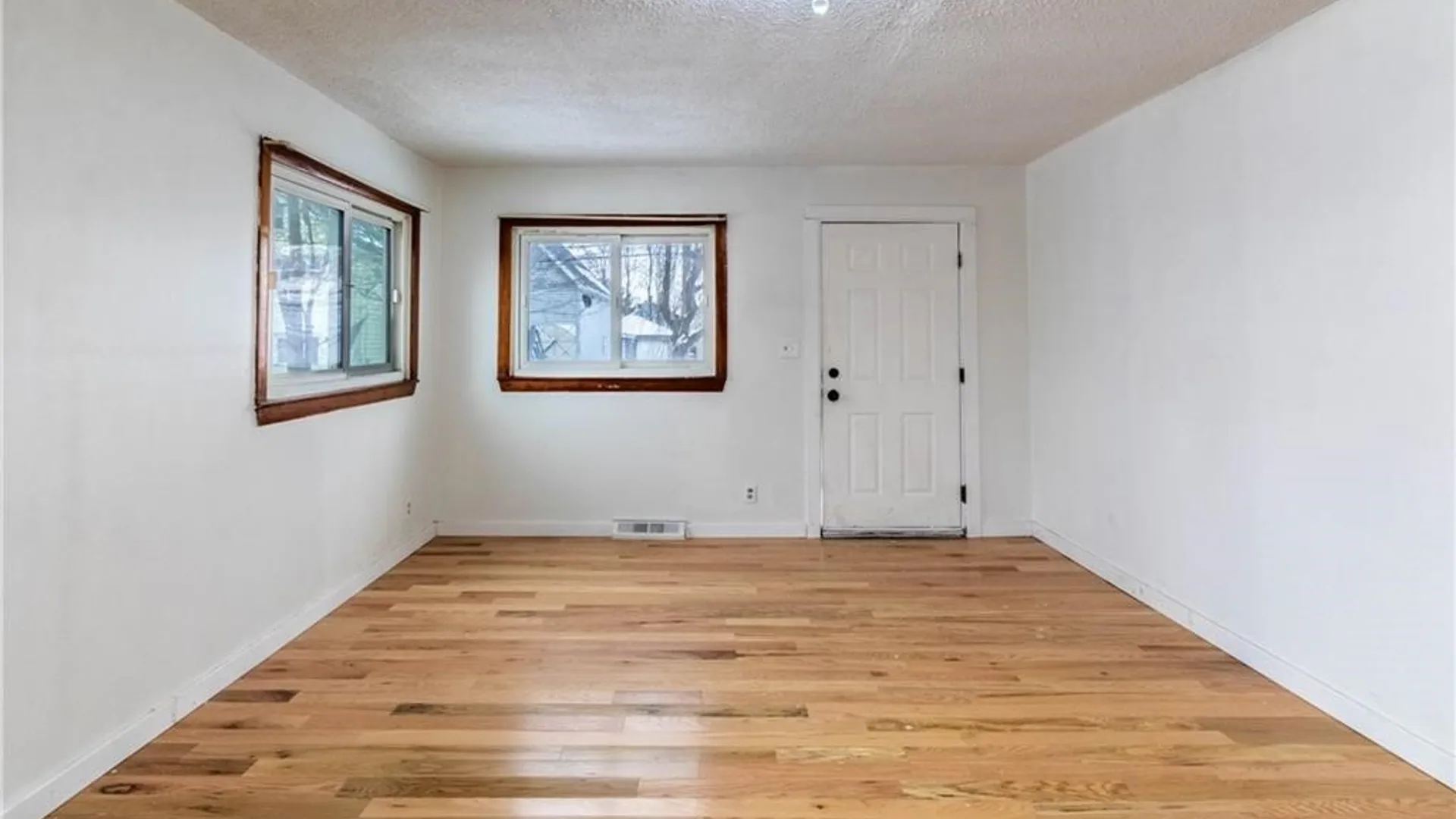Property at 126 Bushnell Street, Buffalo, NY 14206 3