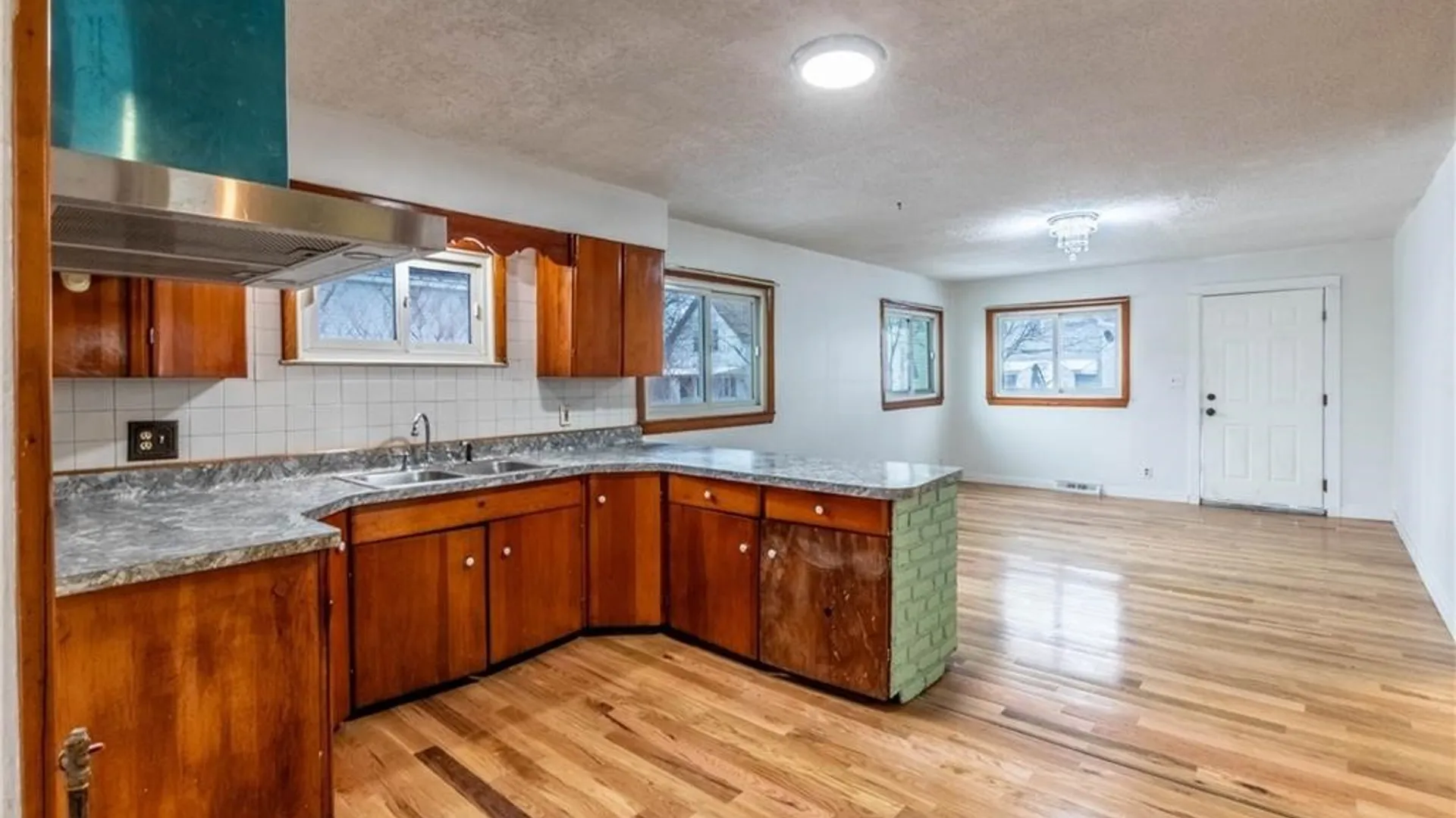 Property at 126 Bushnell Street, Buffalo, NY 14206 7