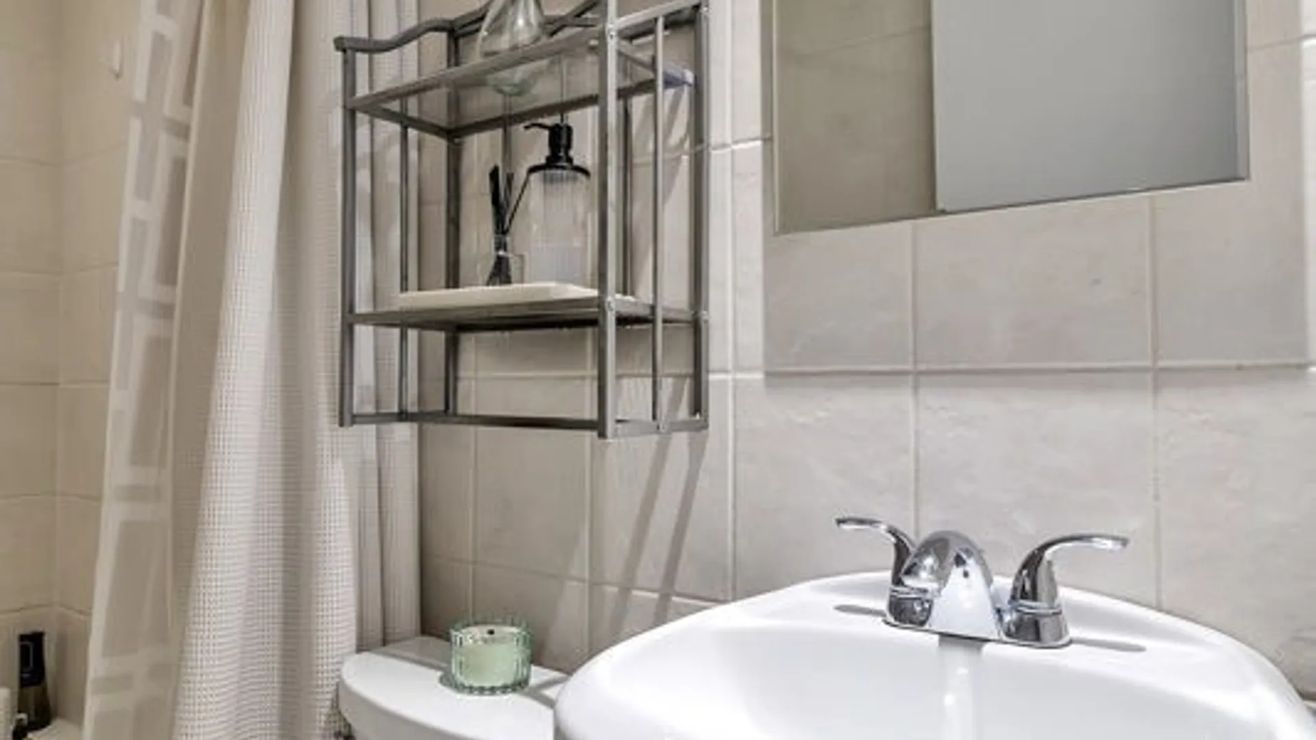 Property at 849 Delaware Avenue, Buffalo, NY 14209 18