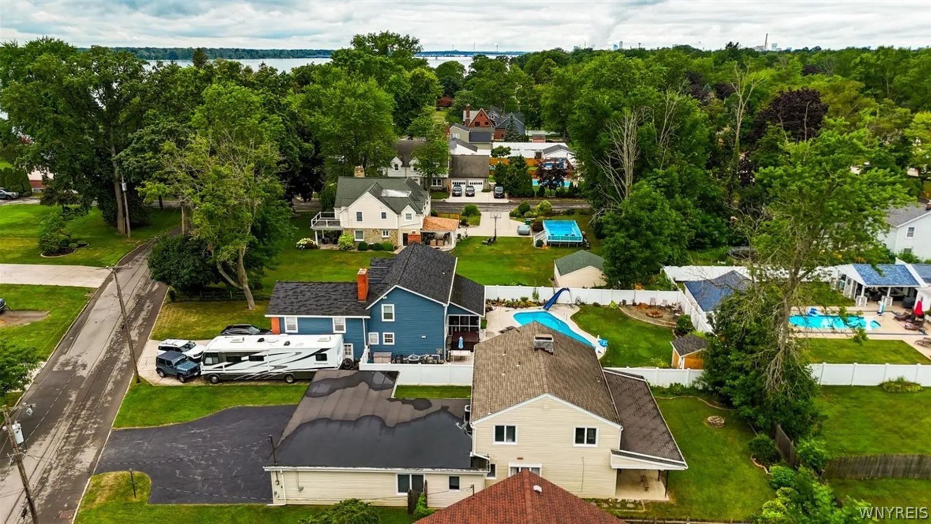 Property at 9326 Rivershore Drive, Niagara Falls, NY 14304 10