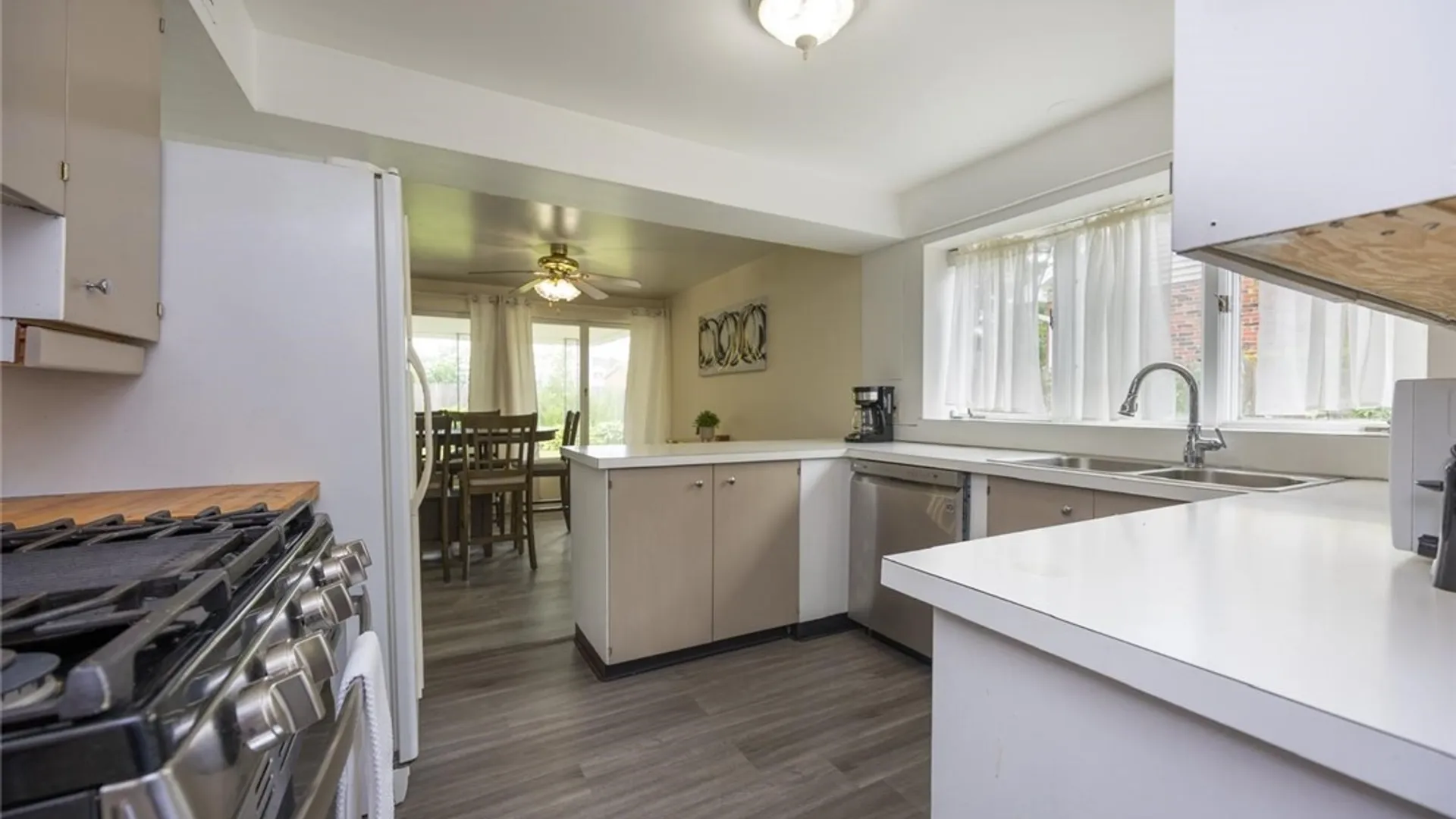 Property at 9326 Rivershore Drive, Niagara Falls, NY 14304 19