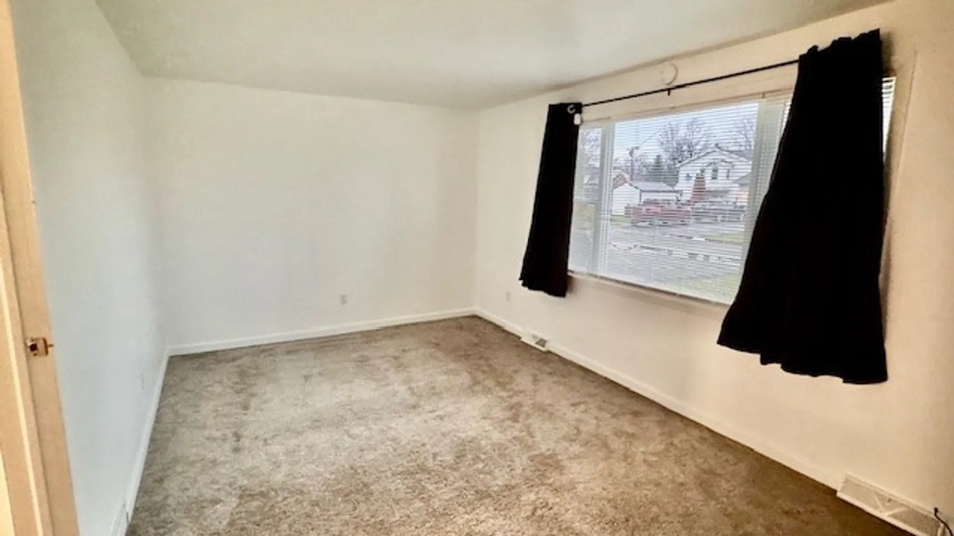 Property at 9563 Oakland Street, Evans, NY 14006 10