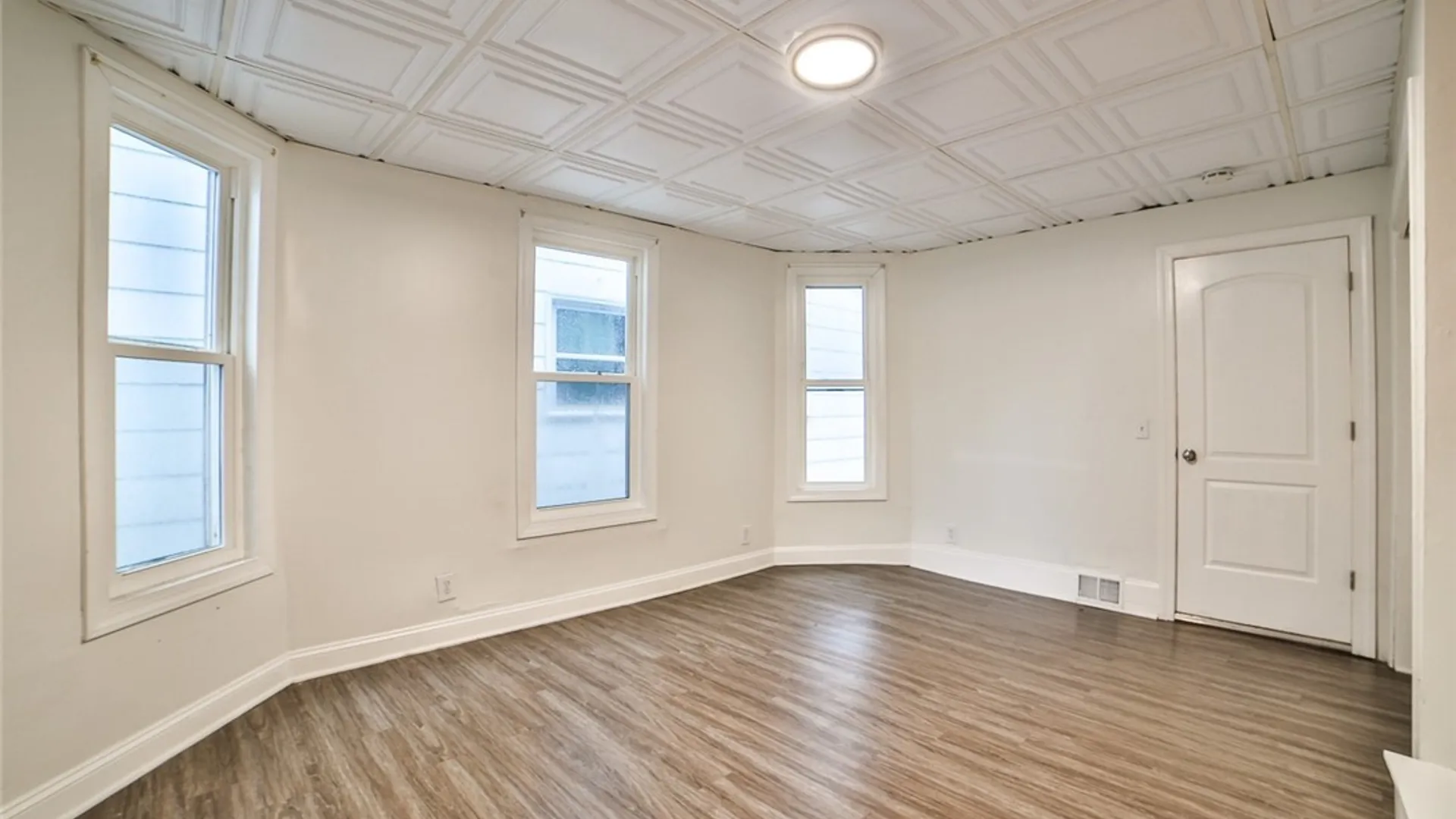 Property at 1332 West Avenue, Buffalo, NY 14213 16