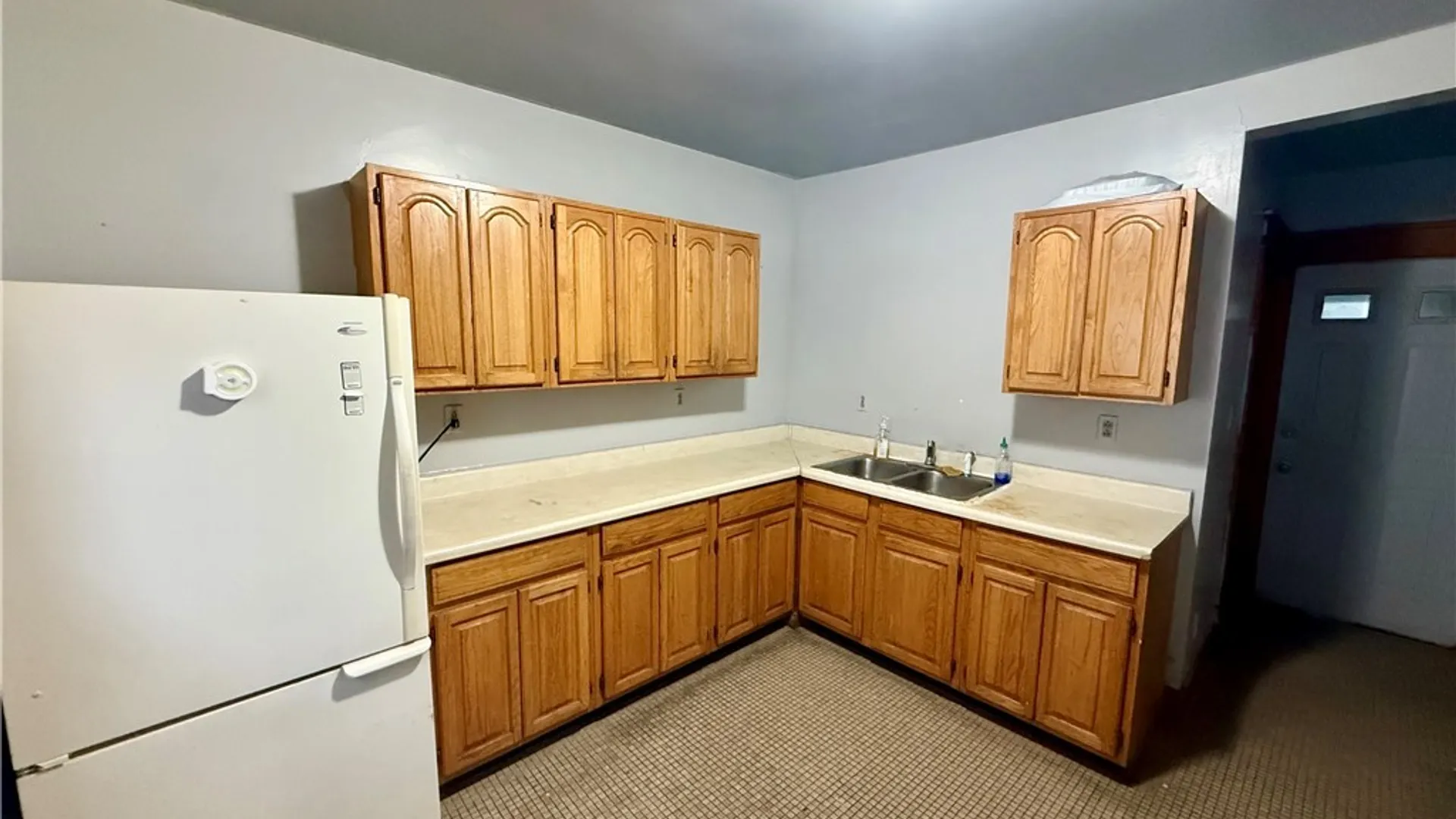 Property at 38 Richlawn Avenue, Buffalo, NY 14215 4