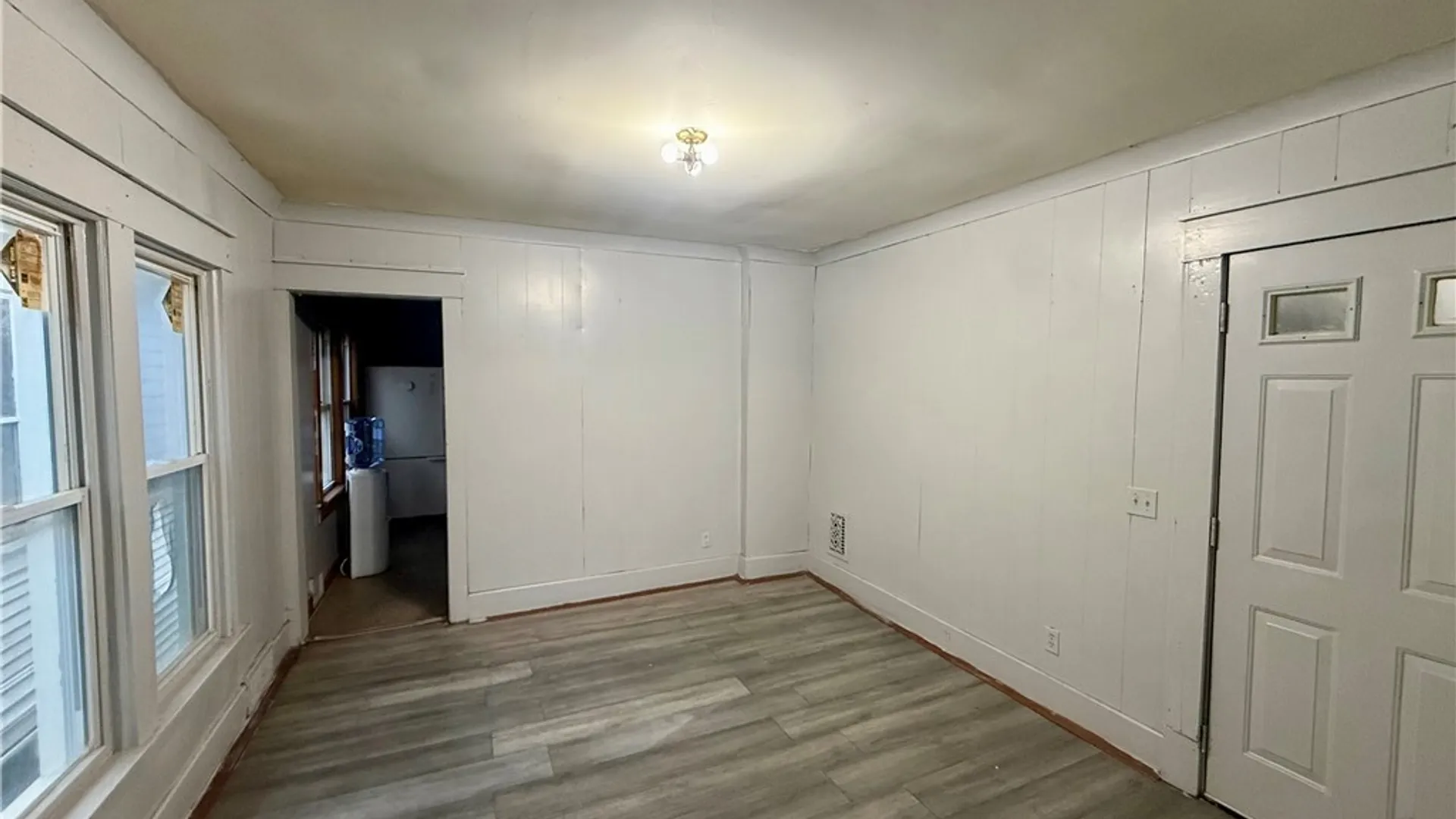 Property at 38 Richlawn Avenue, Buffalo, NY 14215 5