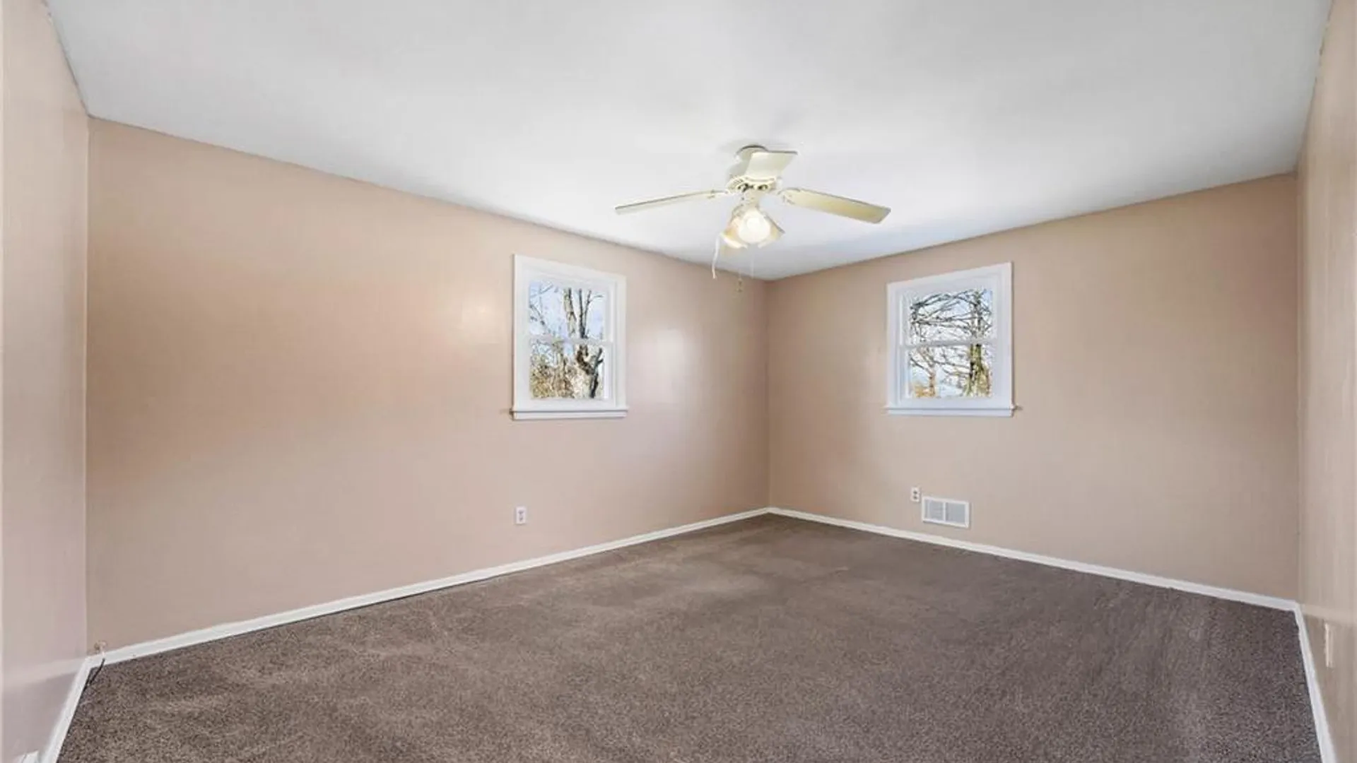 Property at 40 Tradewind Drive, Irondequoit, NY 14617 19