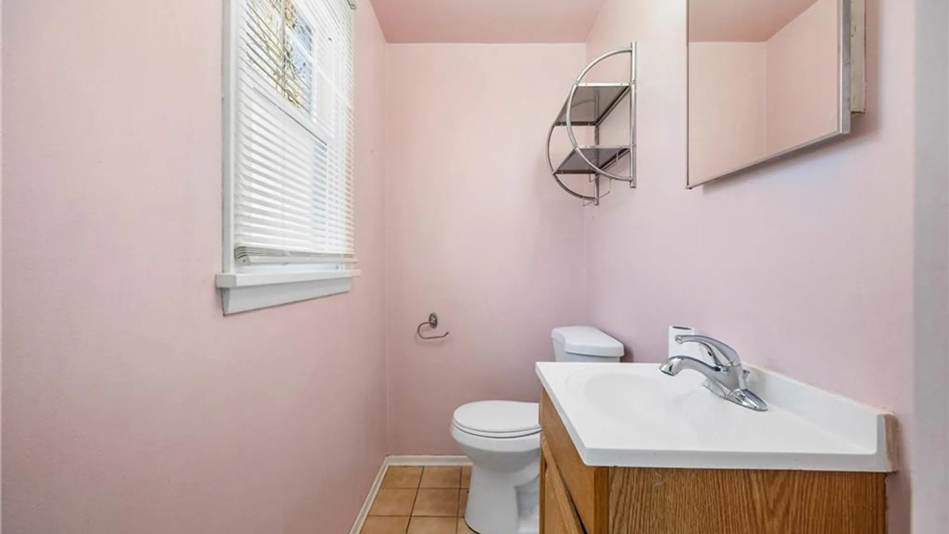 Property at 40 Tradewind Drive, Irondequoit, NY 14617 23