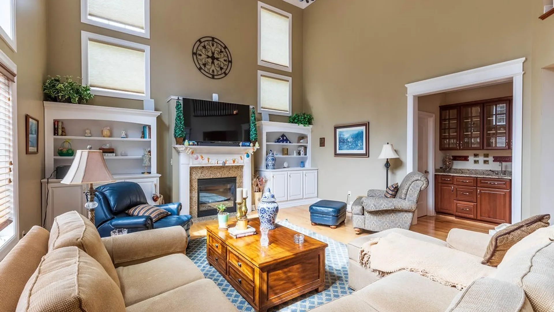 Property at 622 Paradise Road, Amherst, NY 14051 12