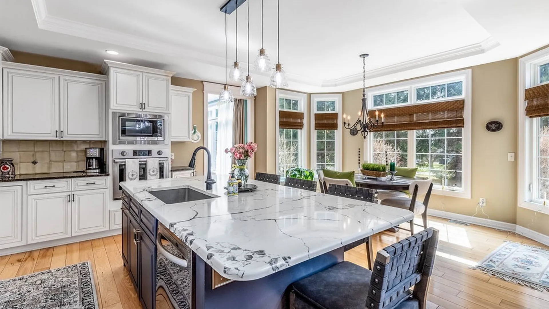 Property at 622 Paradise Road, Amherst, NY 14051 15