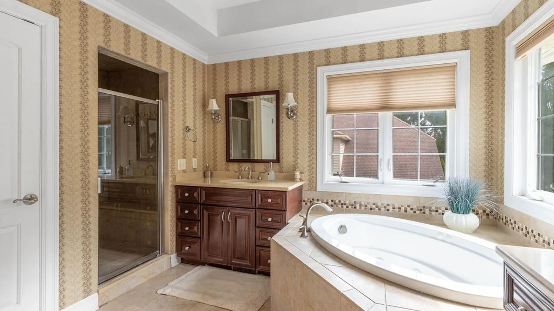 Property at 622 Paradise Road, Amherst, NY 14051 30