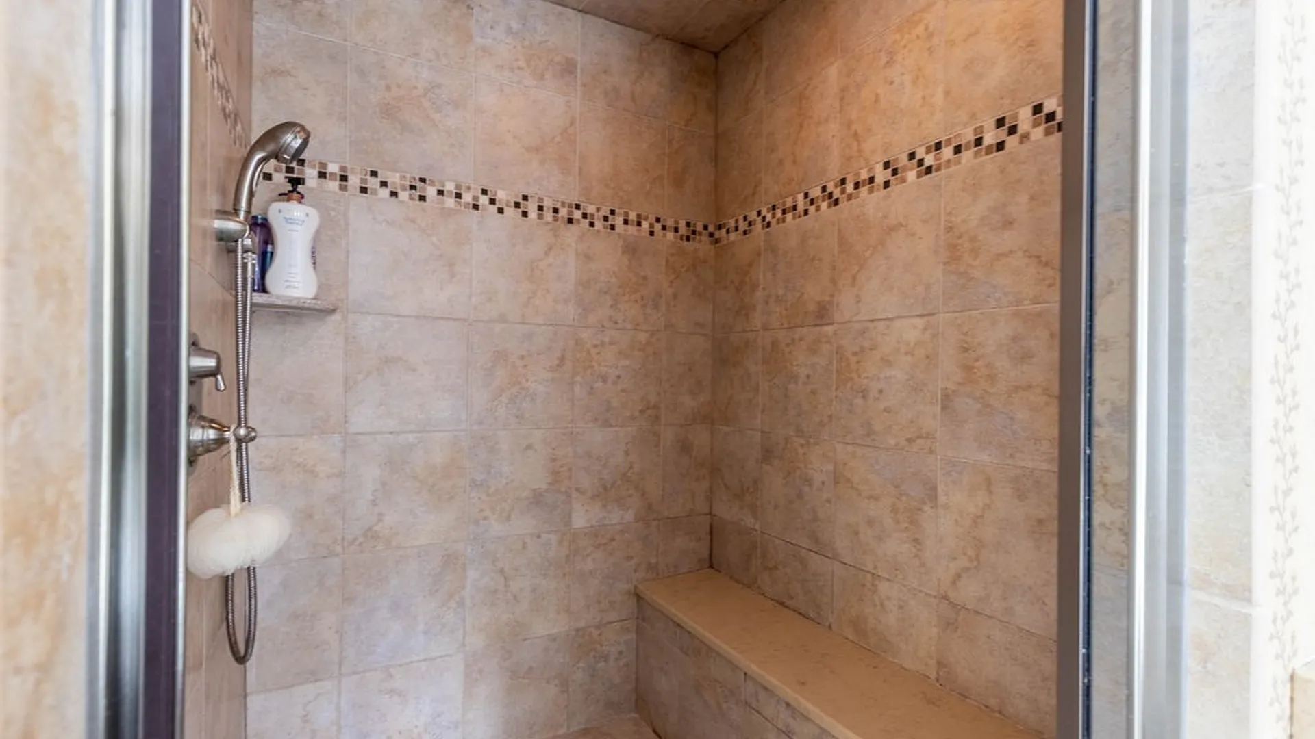 Property at 622 Paradise Road, Amherst, NY 14051 31